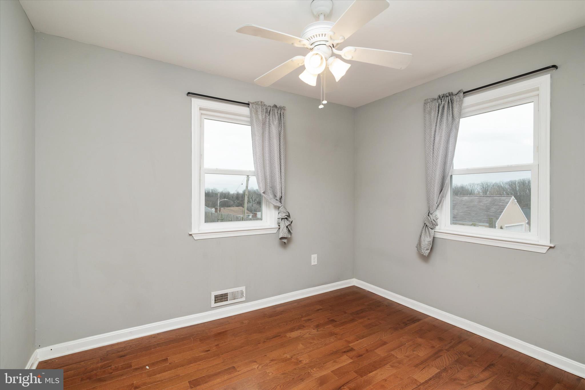 ROLAND TERRACE - Residential