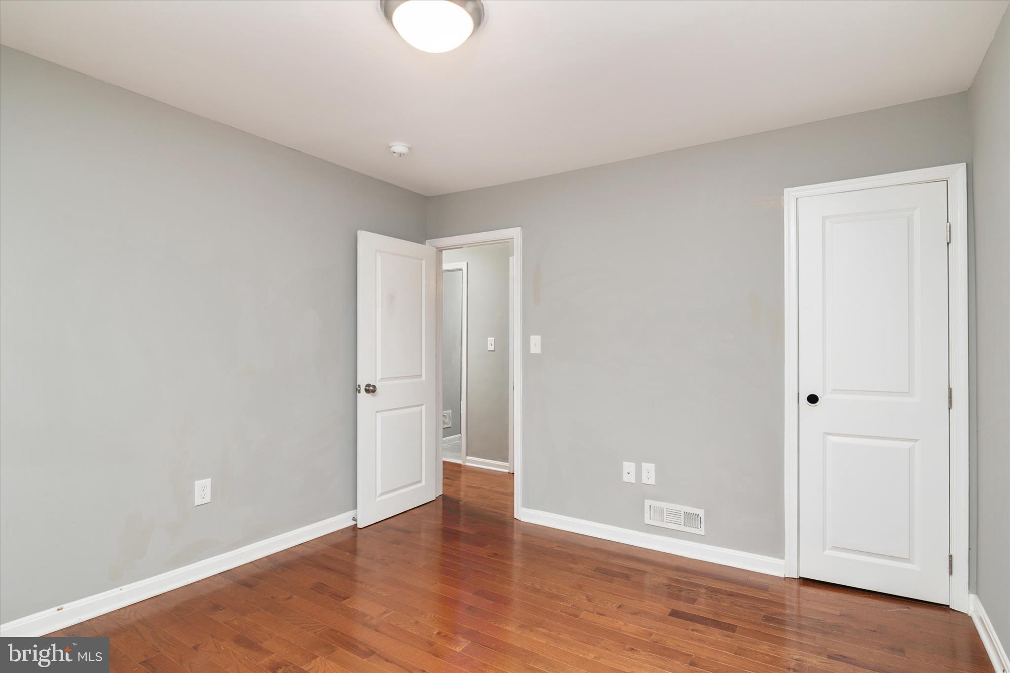 ROLAND TERRACE - Residential