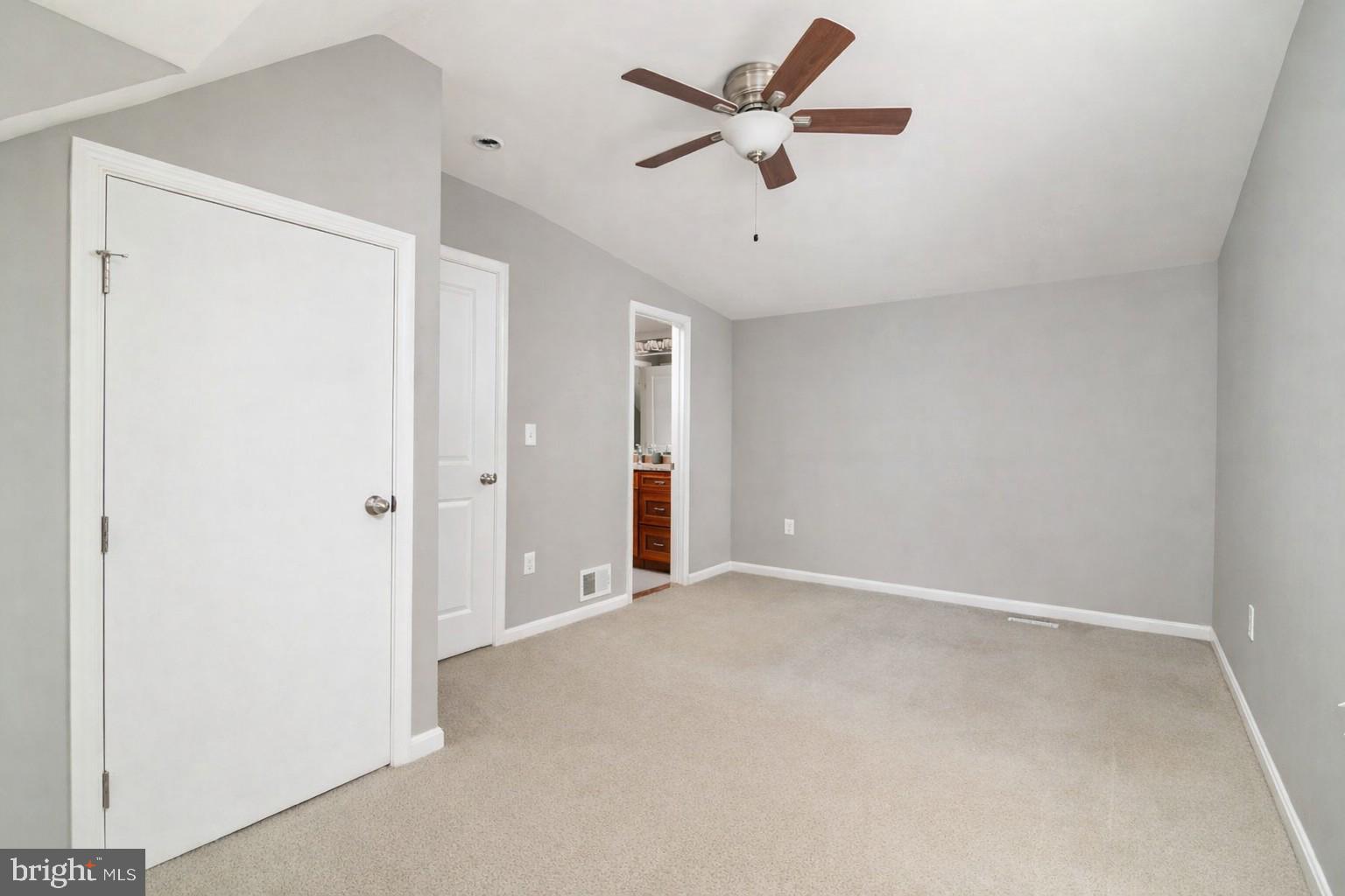 ROLAND TERRACE - Residential