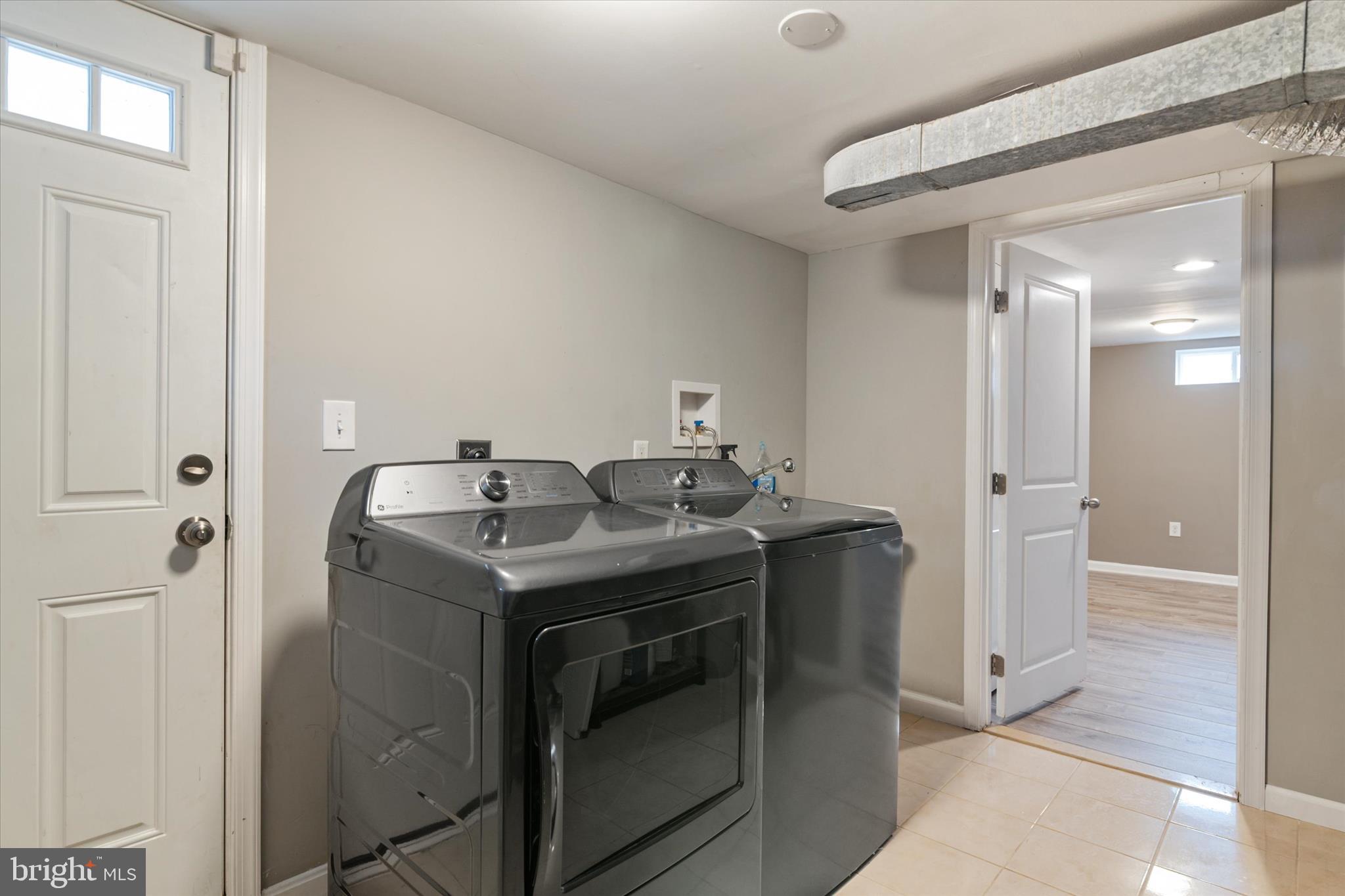 ROLAND TERRACE - Residential