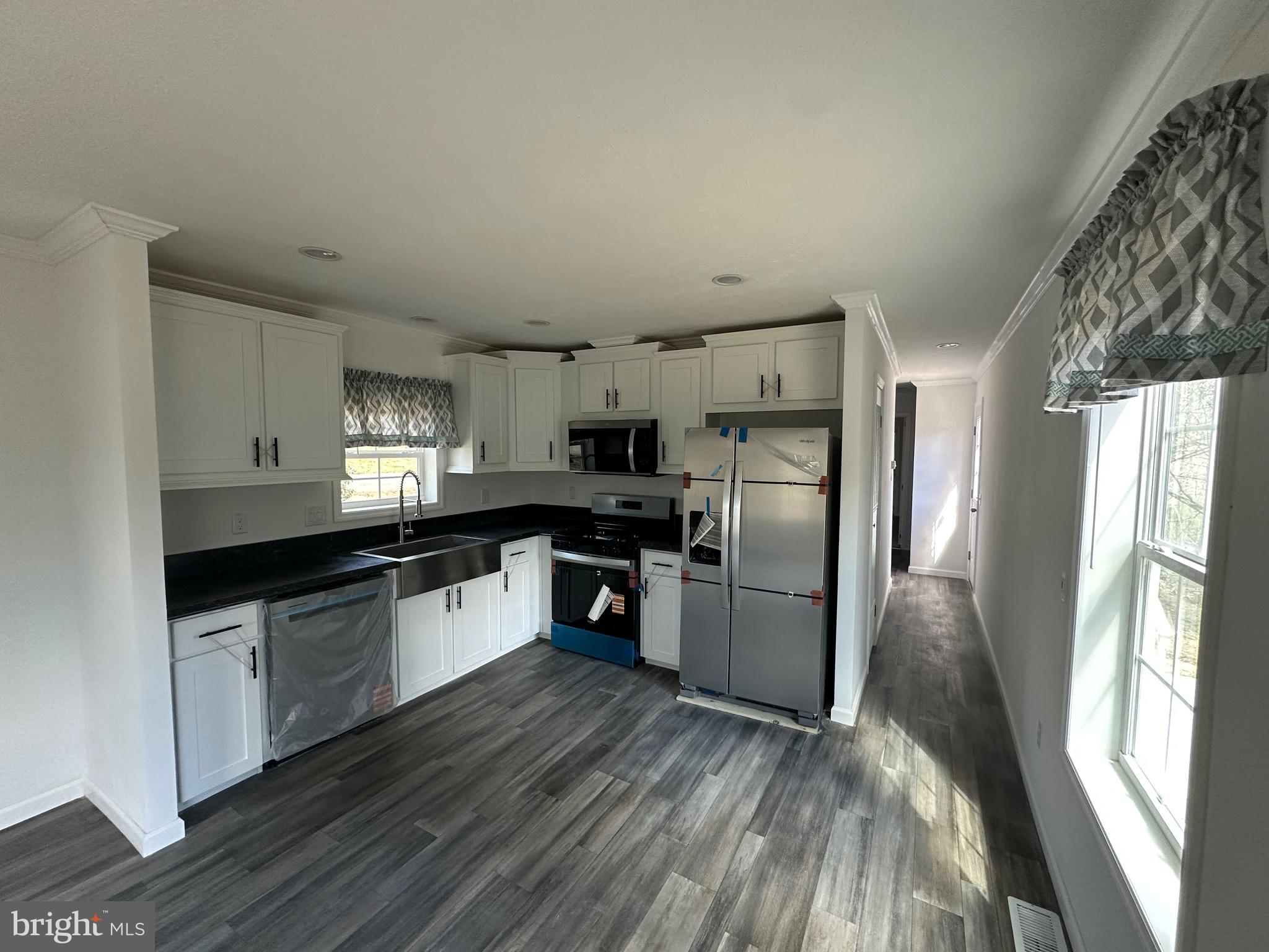 MELODYLAKESCNTRYCLUB - Residential