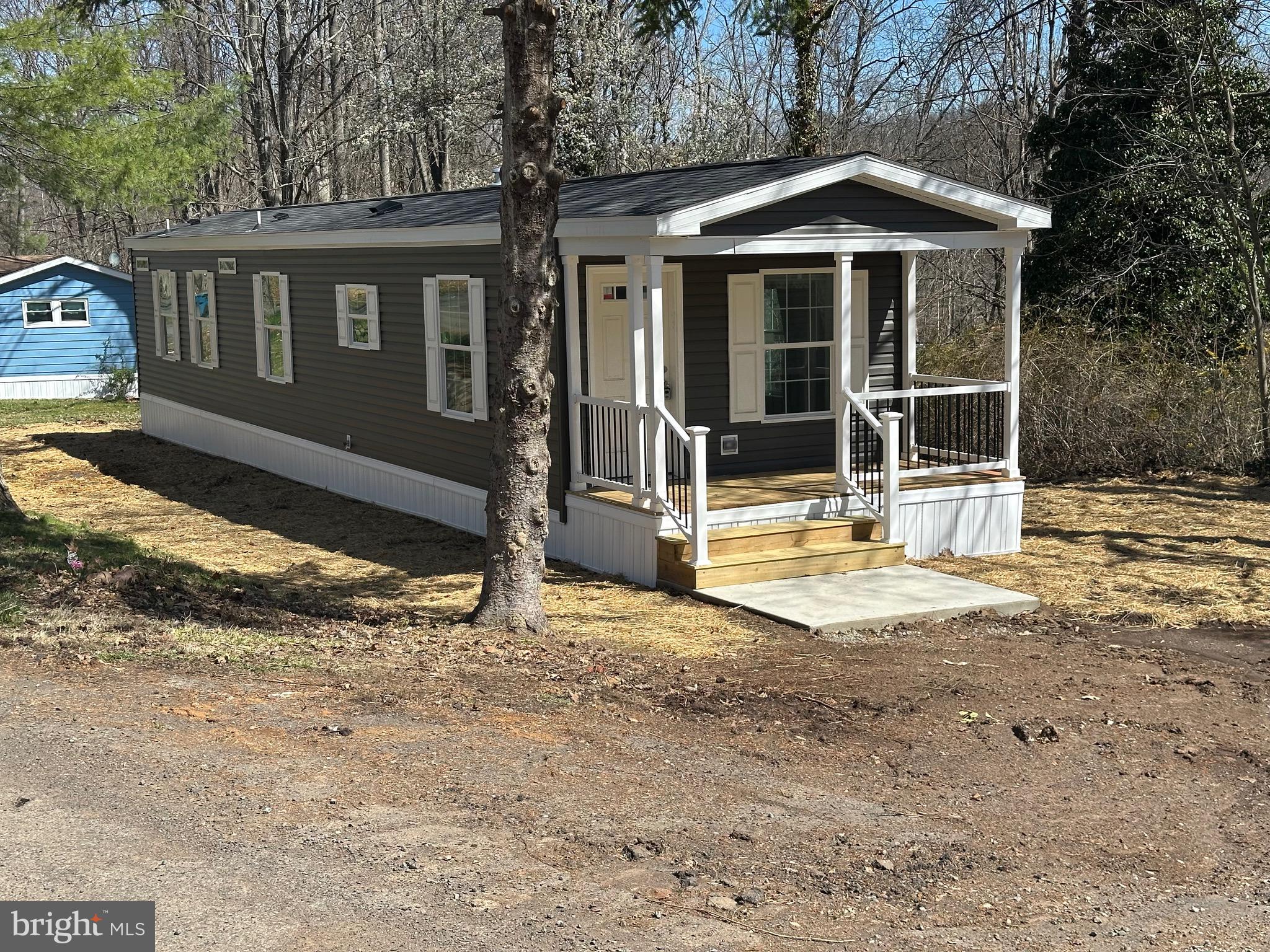 MELODYLAKESCNTRYCLUB - Residential