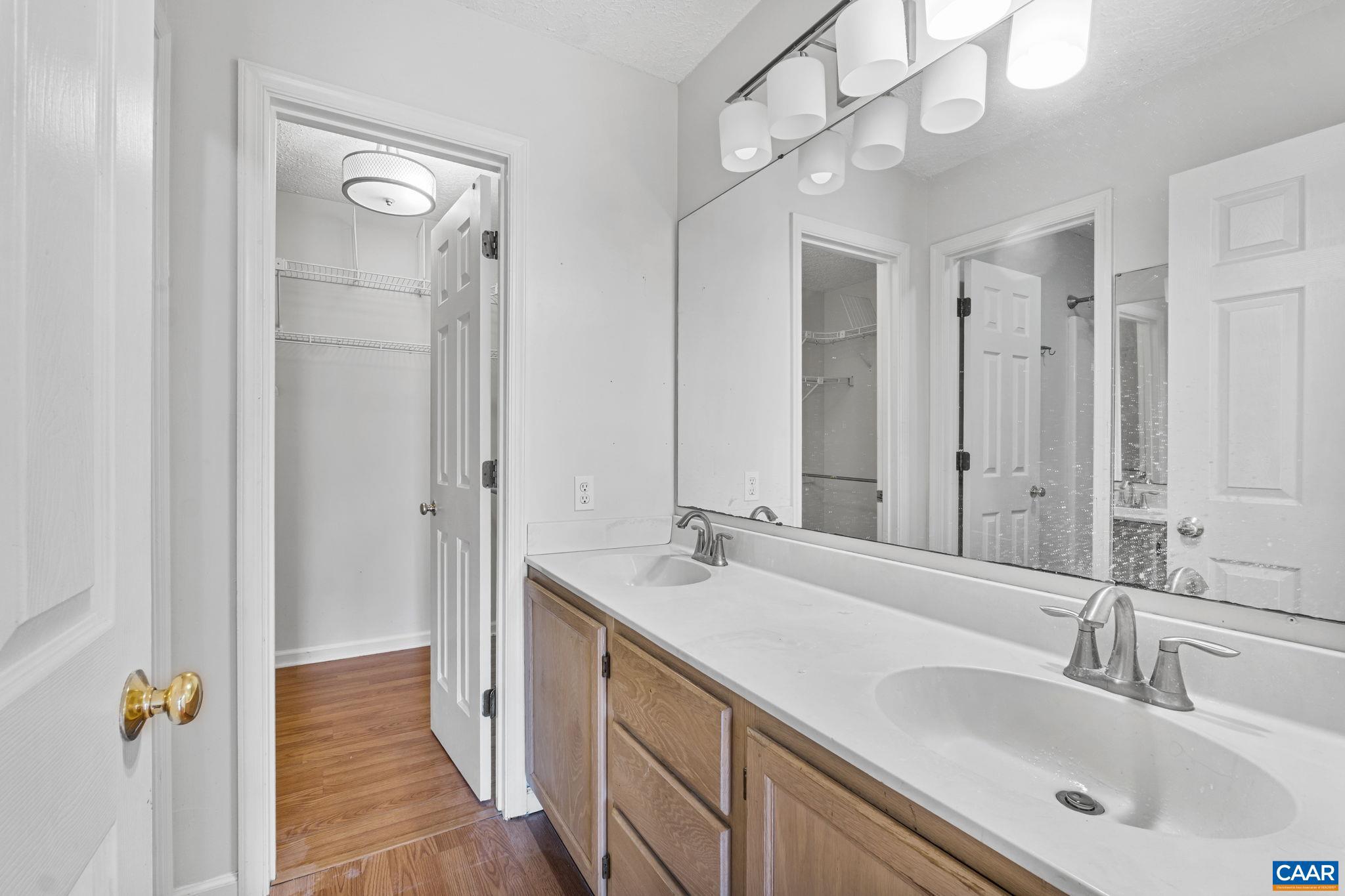 LAKE MONTICELLO - Residential