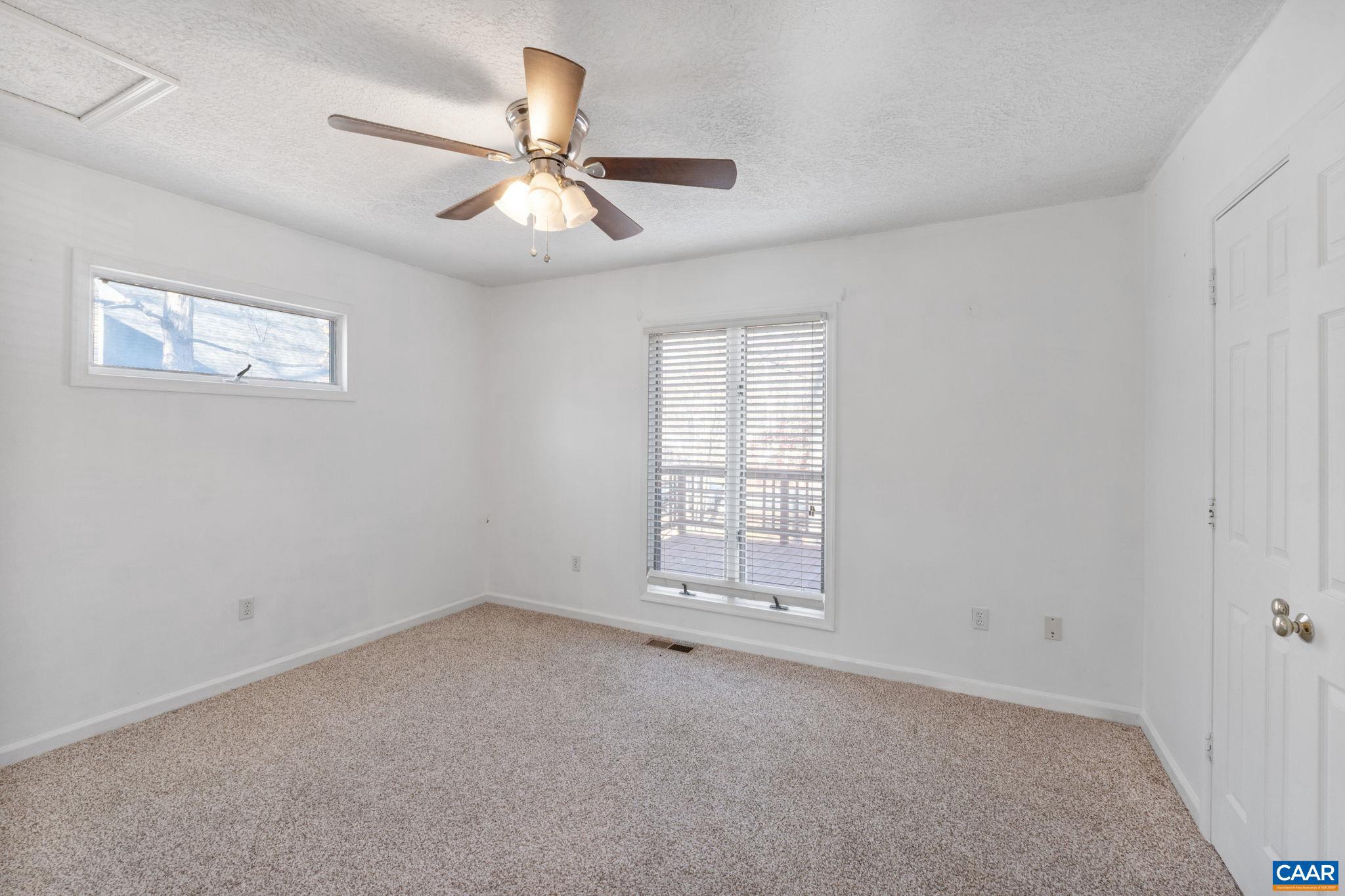 LAKE MONTICELLO - Residential