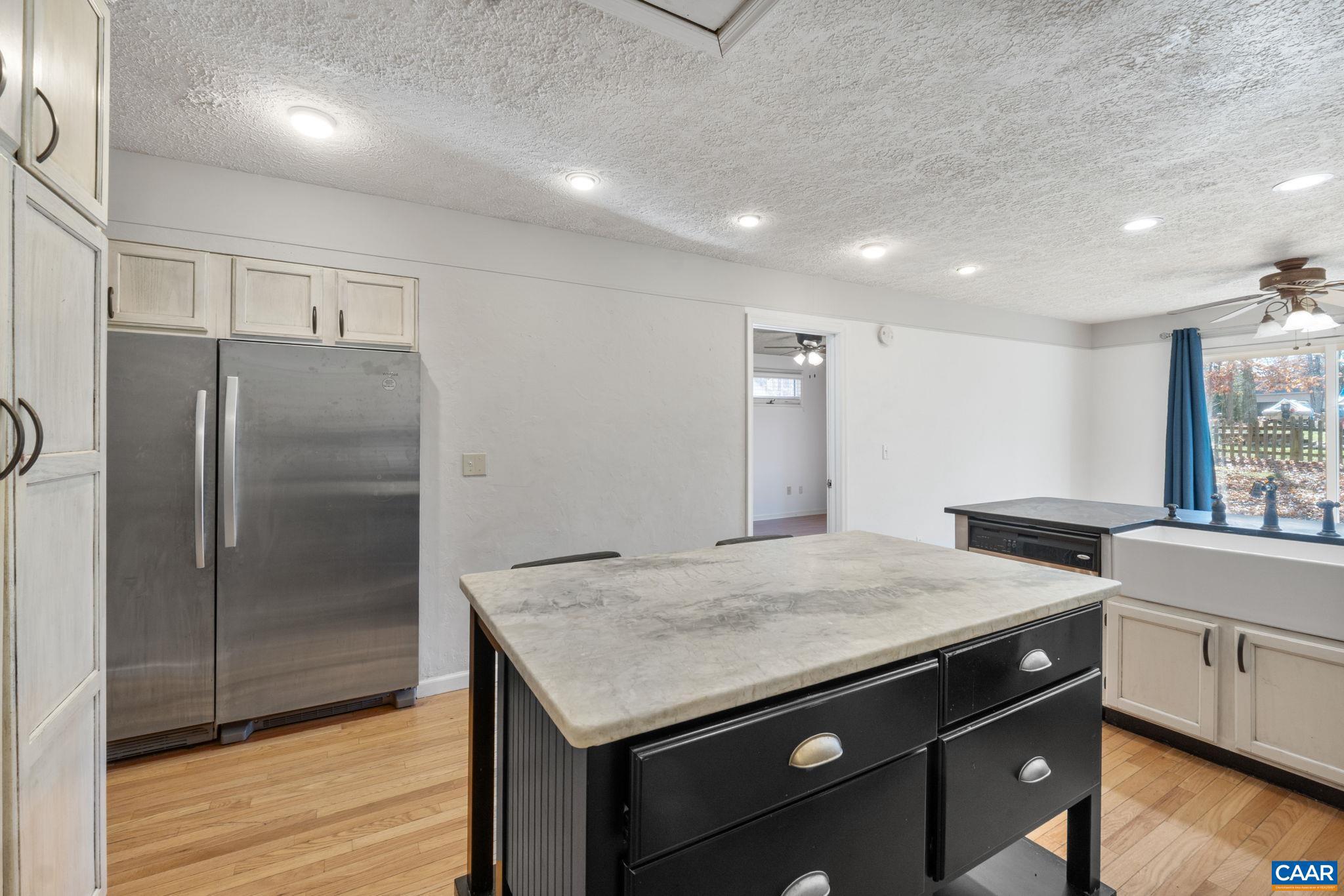 LAKE MONTICELLO - Residential