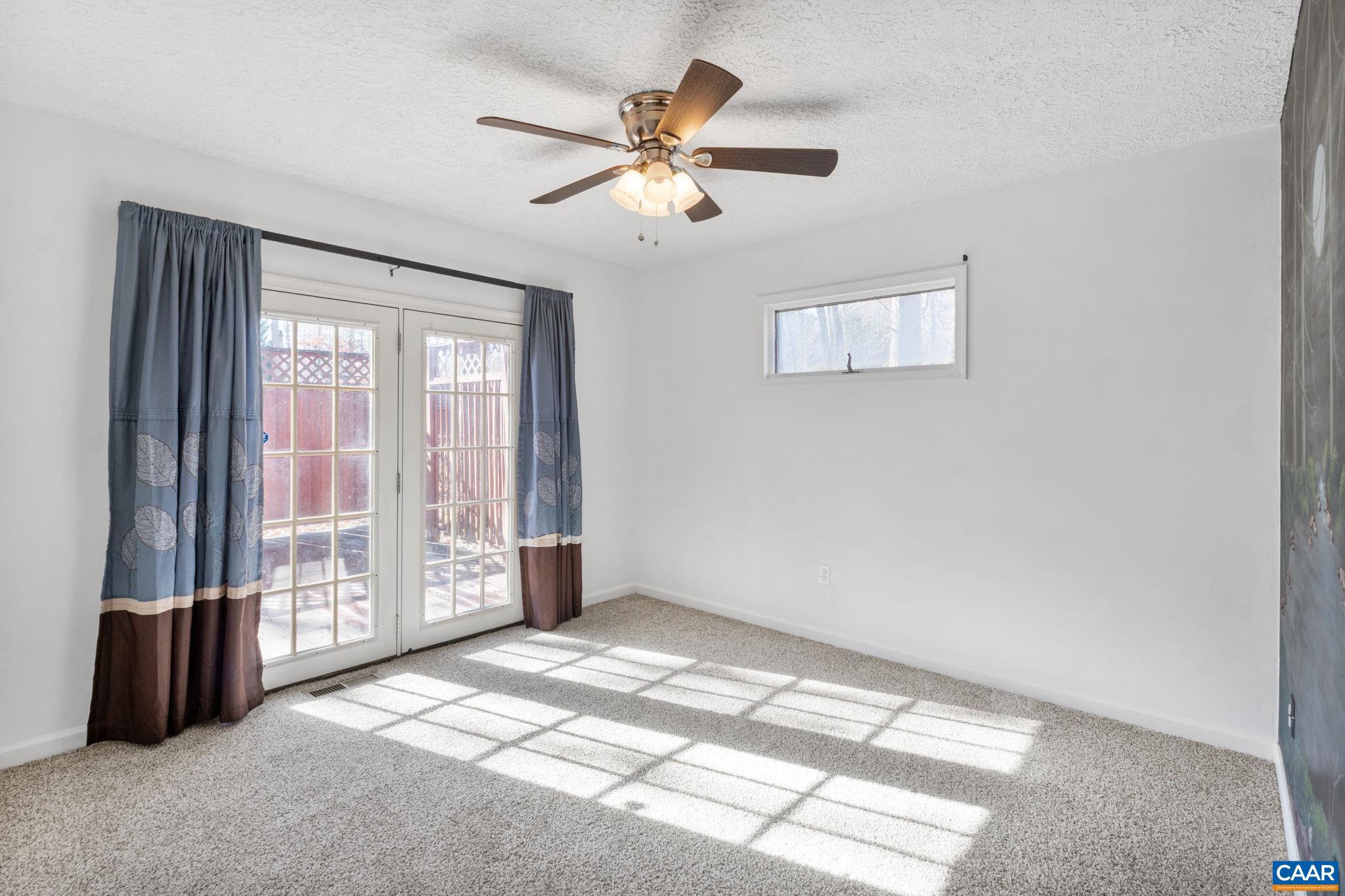 LAKE MONTICELLO - Residential