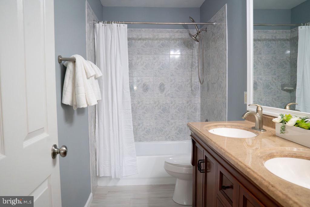 BAY RIDGE ESTATES - Residential