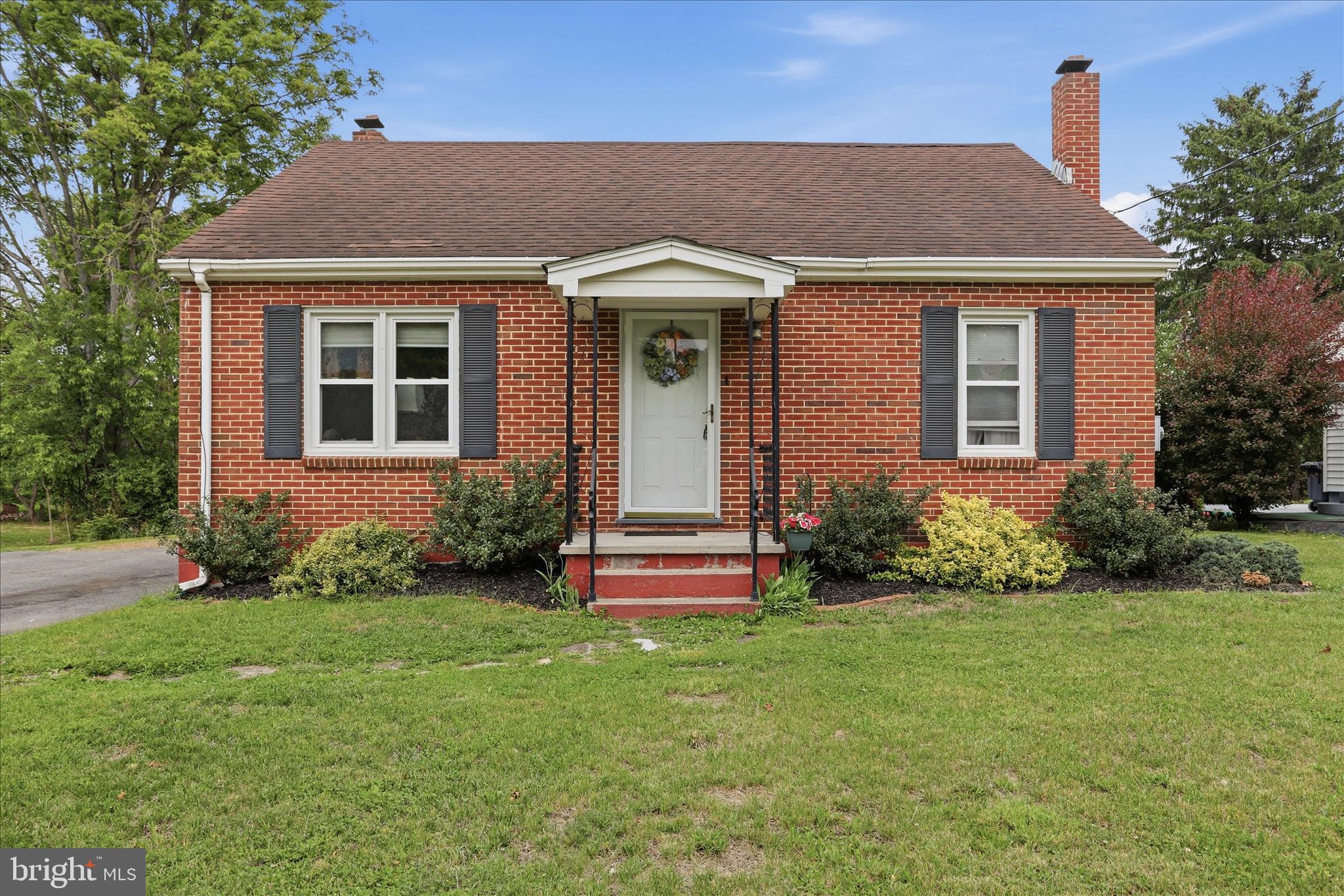 FALLING WATERS - Residential