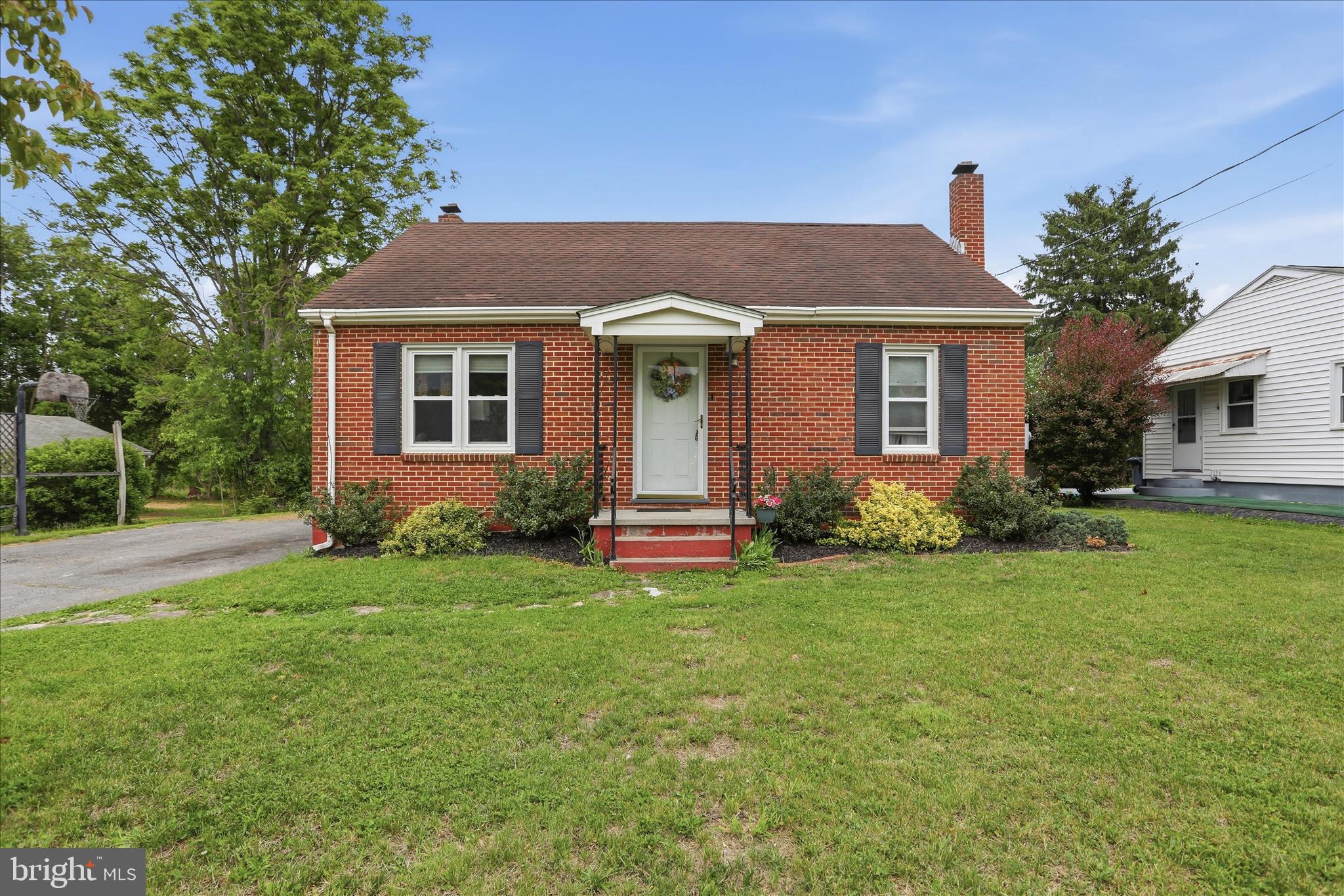 FALLING WATERS - Residential