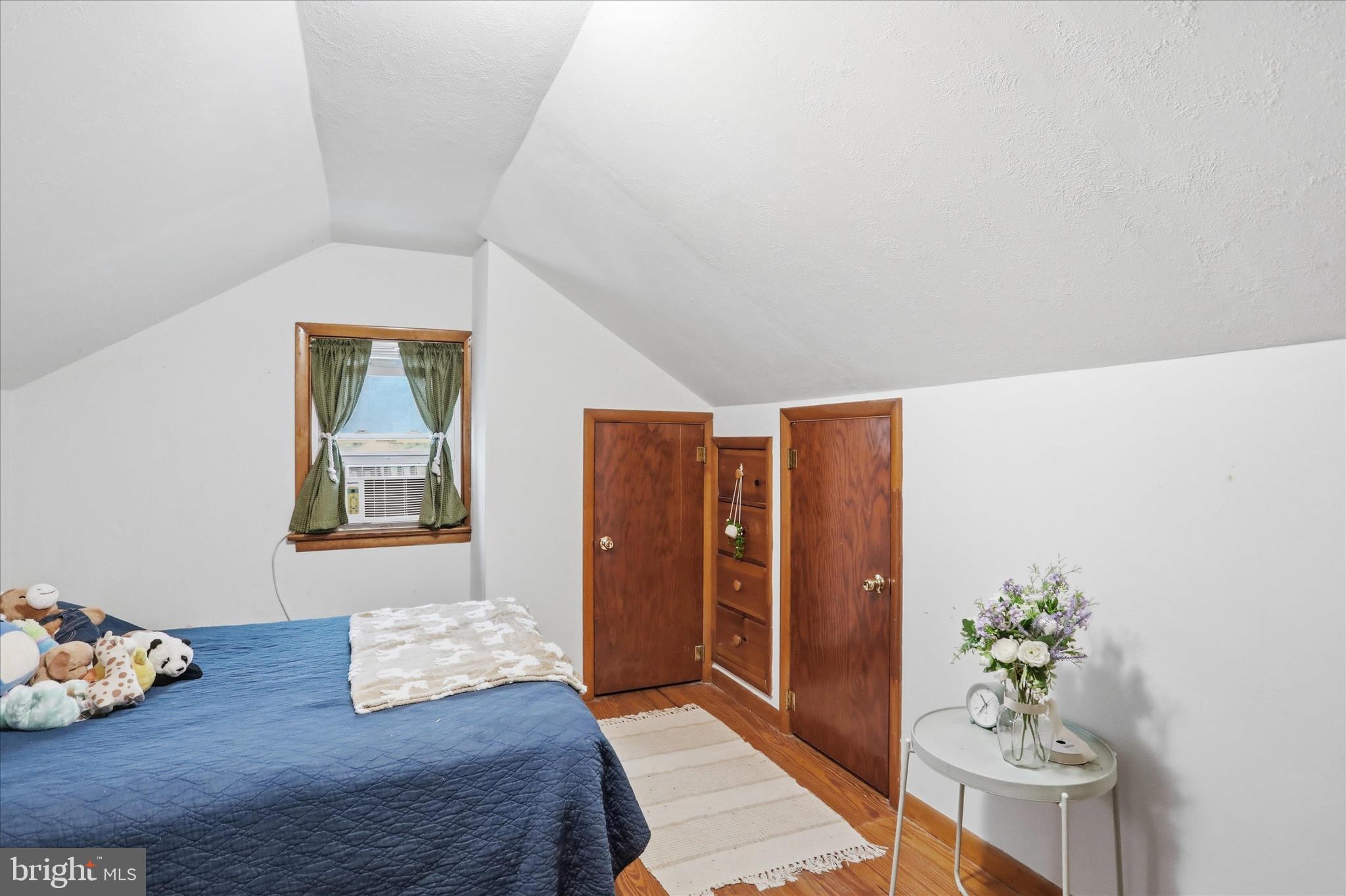FALLING WATERS - Residential