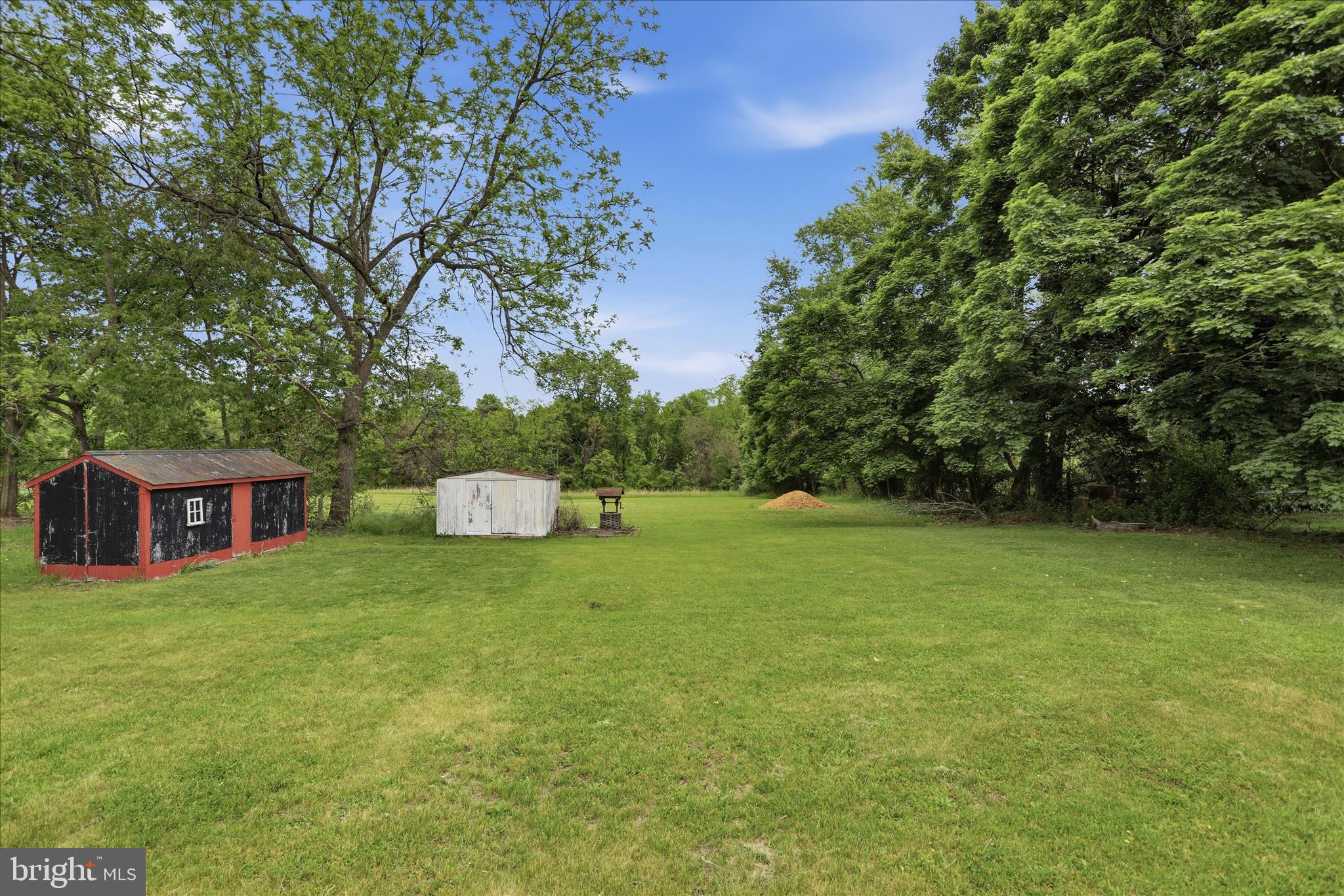 FALLING WATERS - Residential