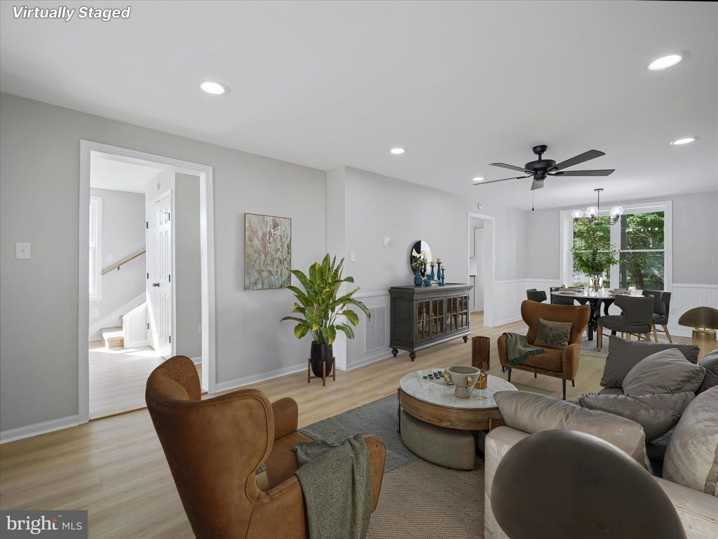 Photo of 837 Virginia Avenue, HAGERSTOWN, MD 21740 (MLS # MDWA2032128)