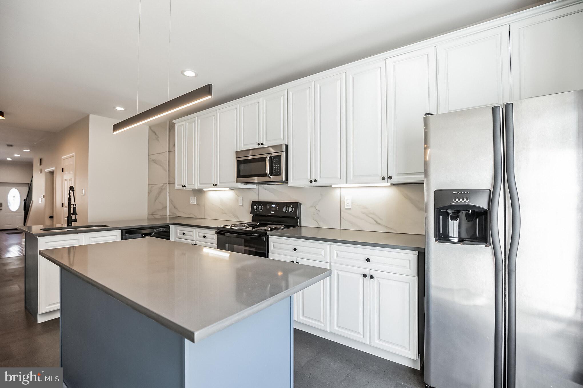 POINT BREEZE - Residential Lease