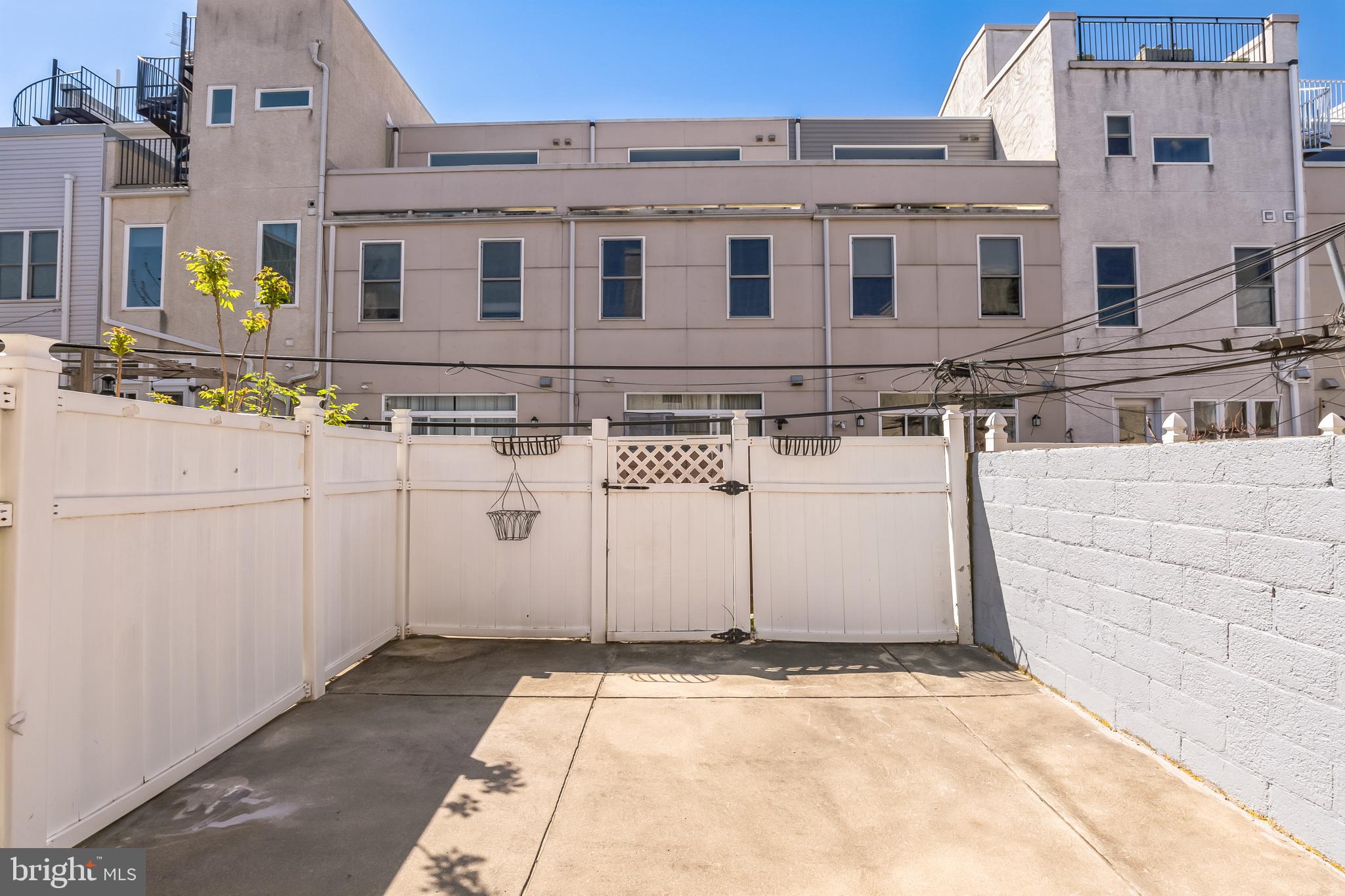 POINT BREEZE - Residential Lease