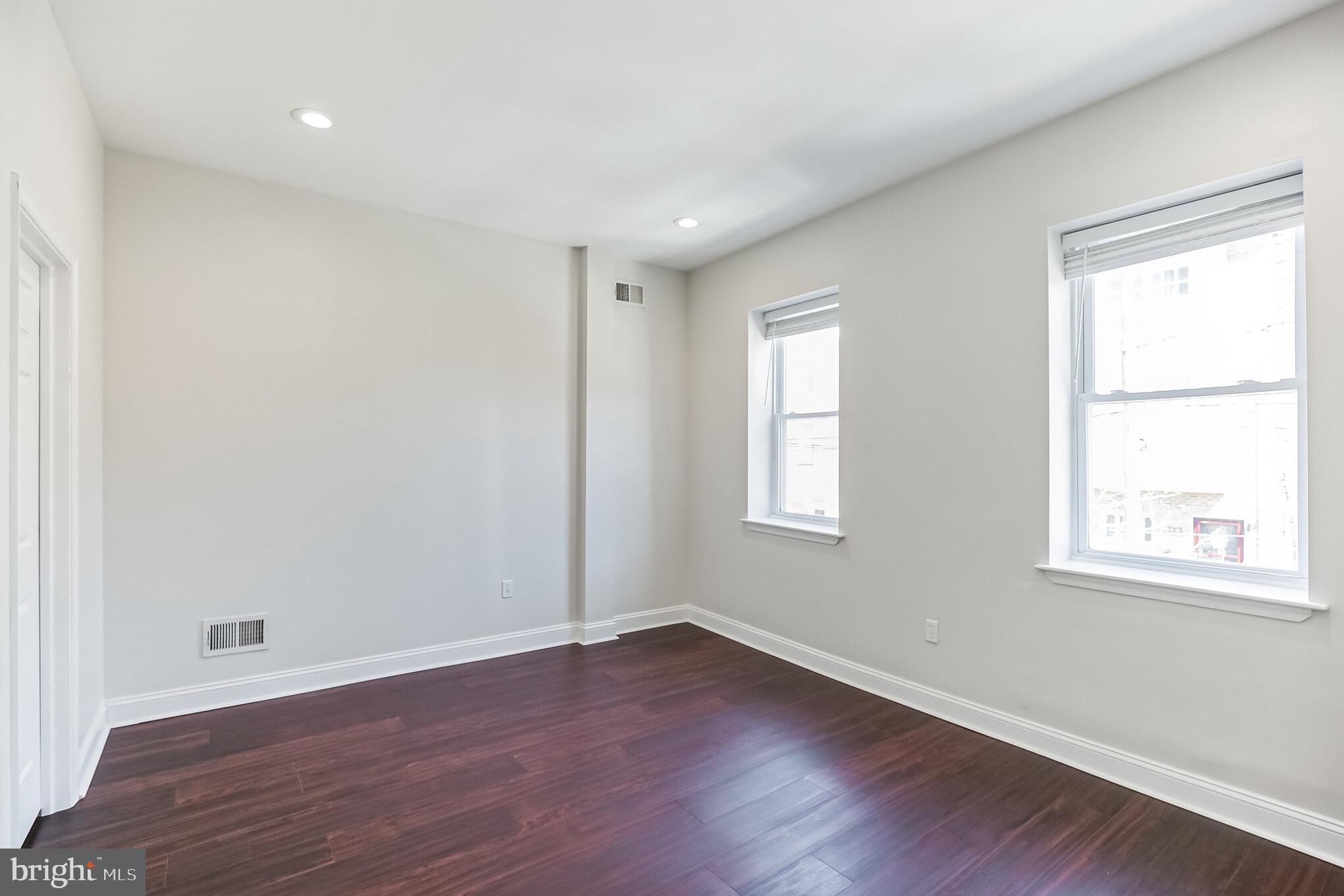 POINT BREEZE - Residential Lease