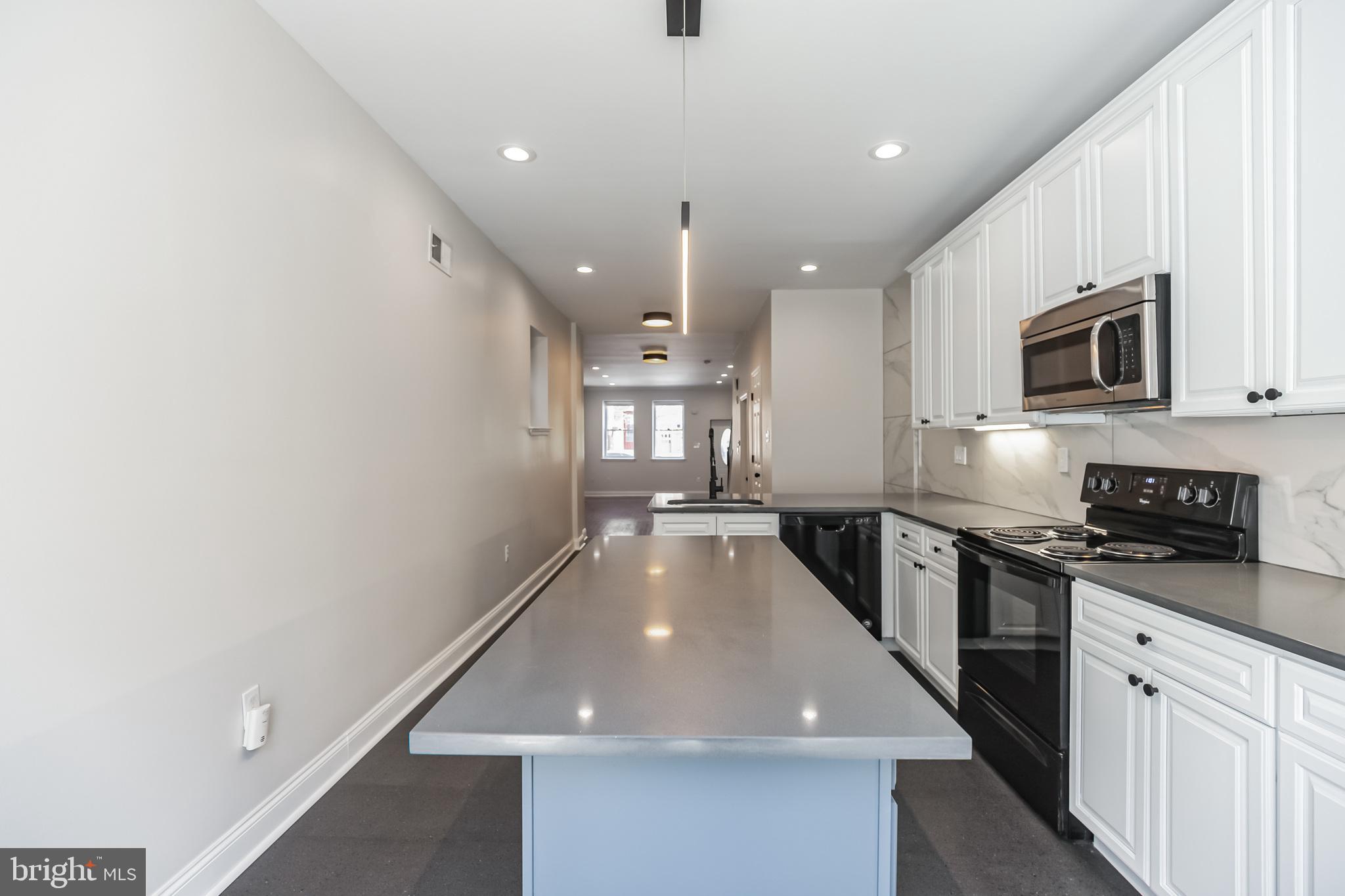 POINT BREEZE - Residential Lease