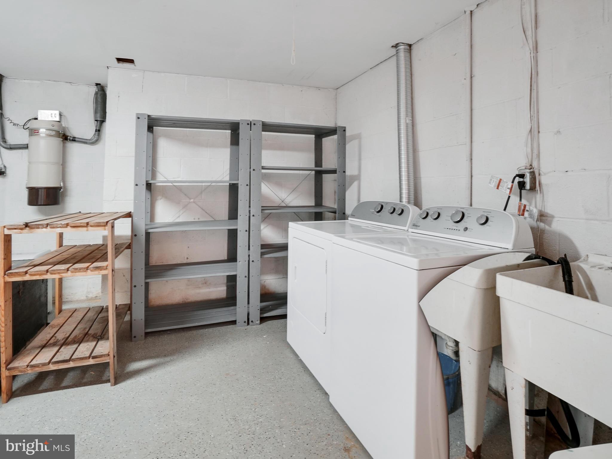 NEW MARK COMMONS - Residential