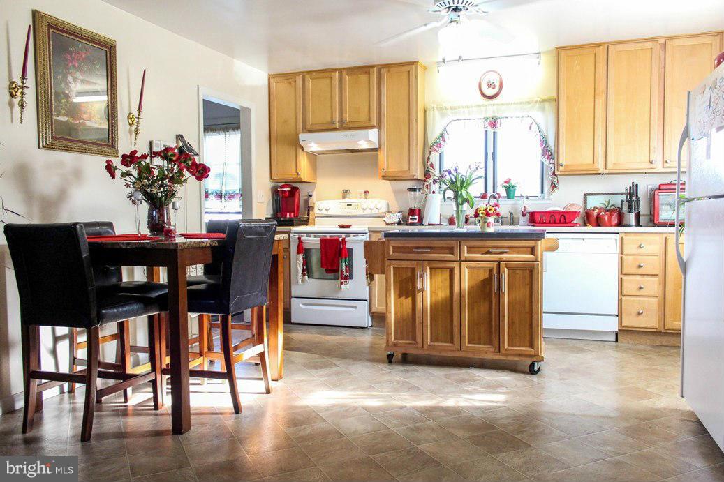 PARK HALL - Residential Lease