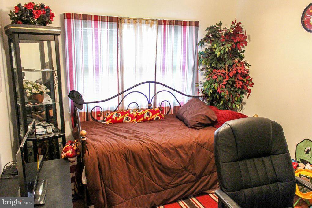 PARK HALL - Residential Lease