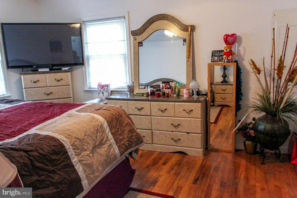 PARK HALL - Residential Lease