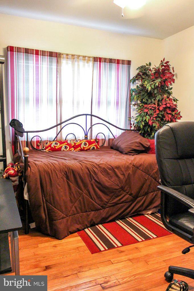 PARK HALL - Residential Lease