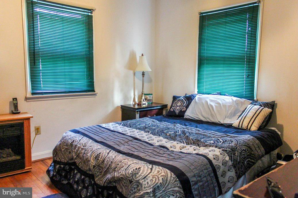 PARK HALL - Residential Lease