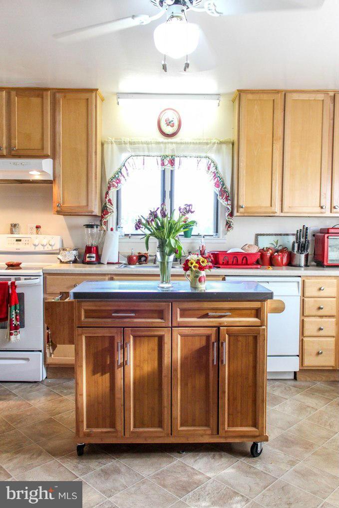 PARK HALL - Residential Lease