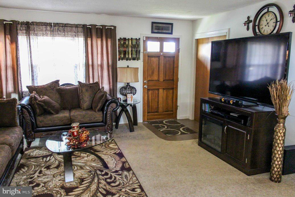 PARK HALL - Residential Lease