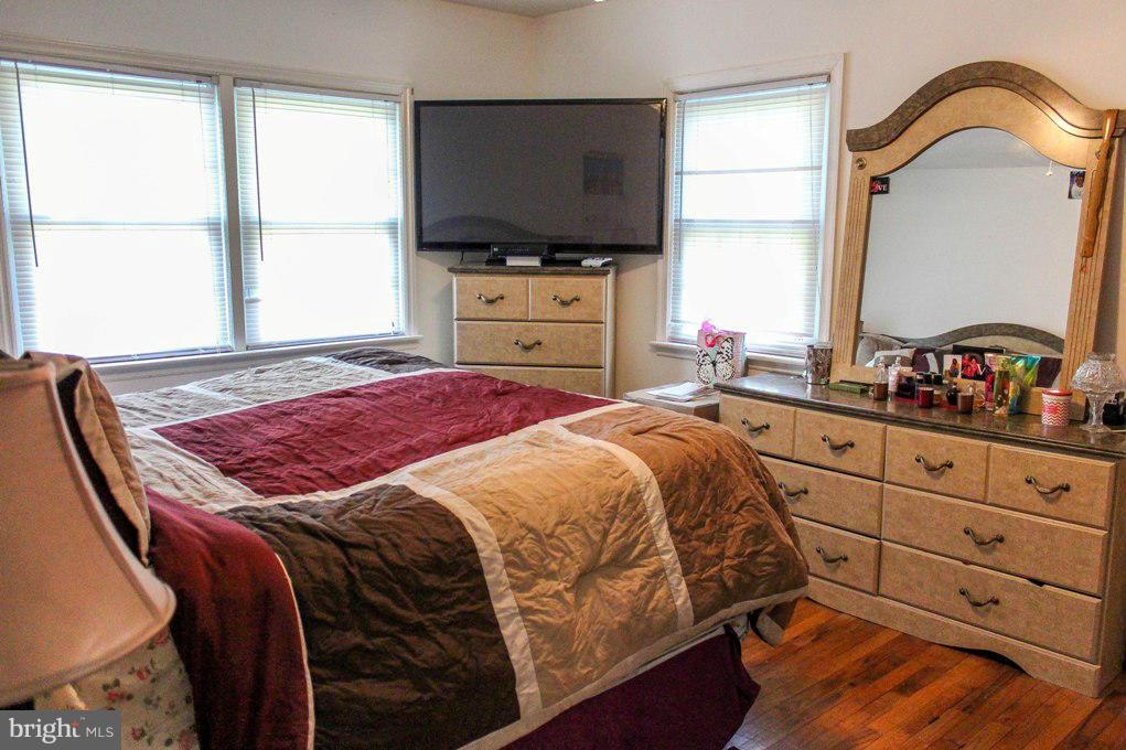 PARK HALL - Residential Lease