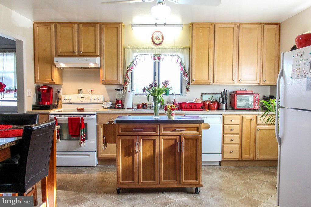 PARK HALL - Residential Lease