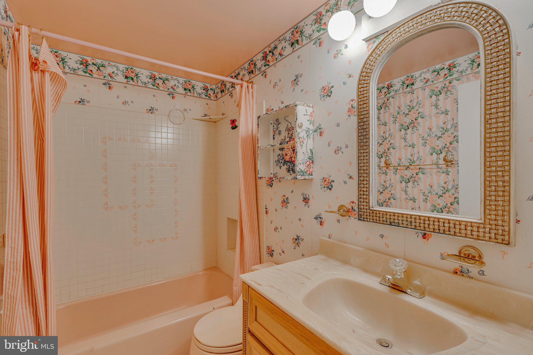 MONTGOMERY WOODS - Residential