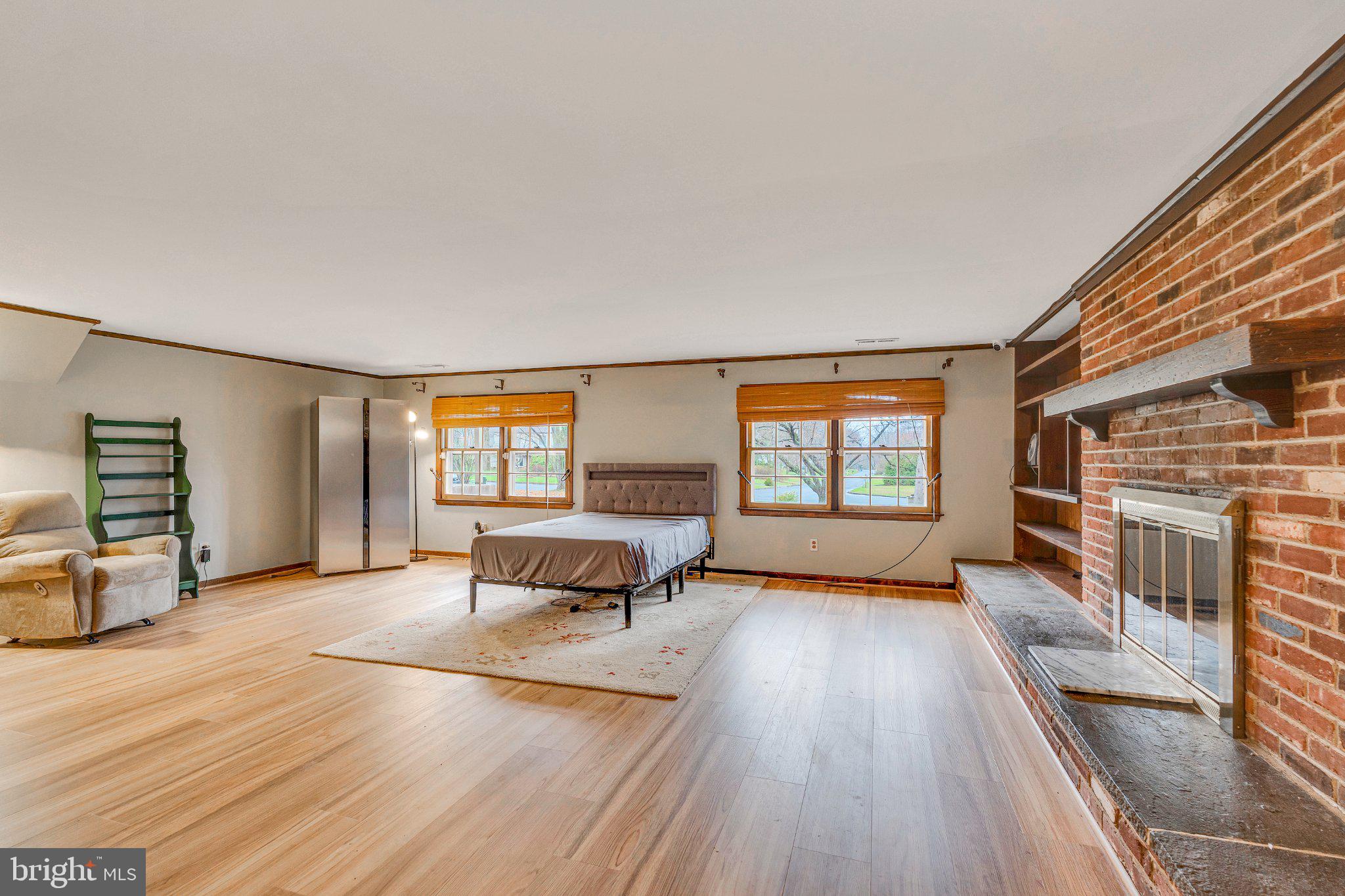 MONTGOMERY WOODS - Residential