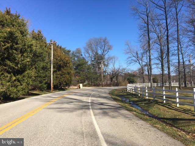 ARBUTUS BANKS - Residential