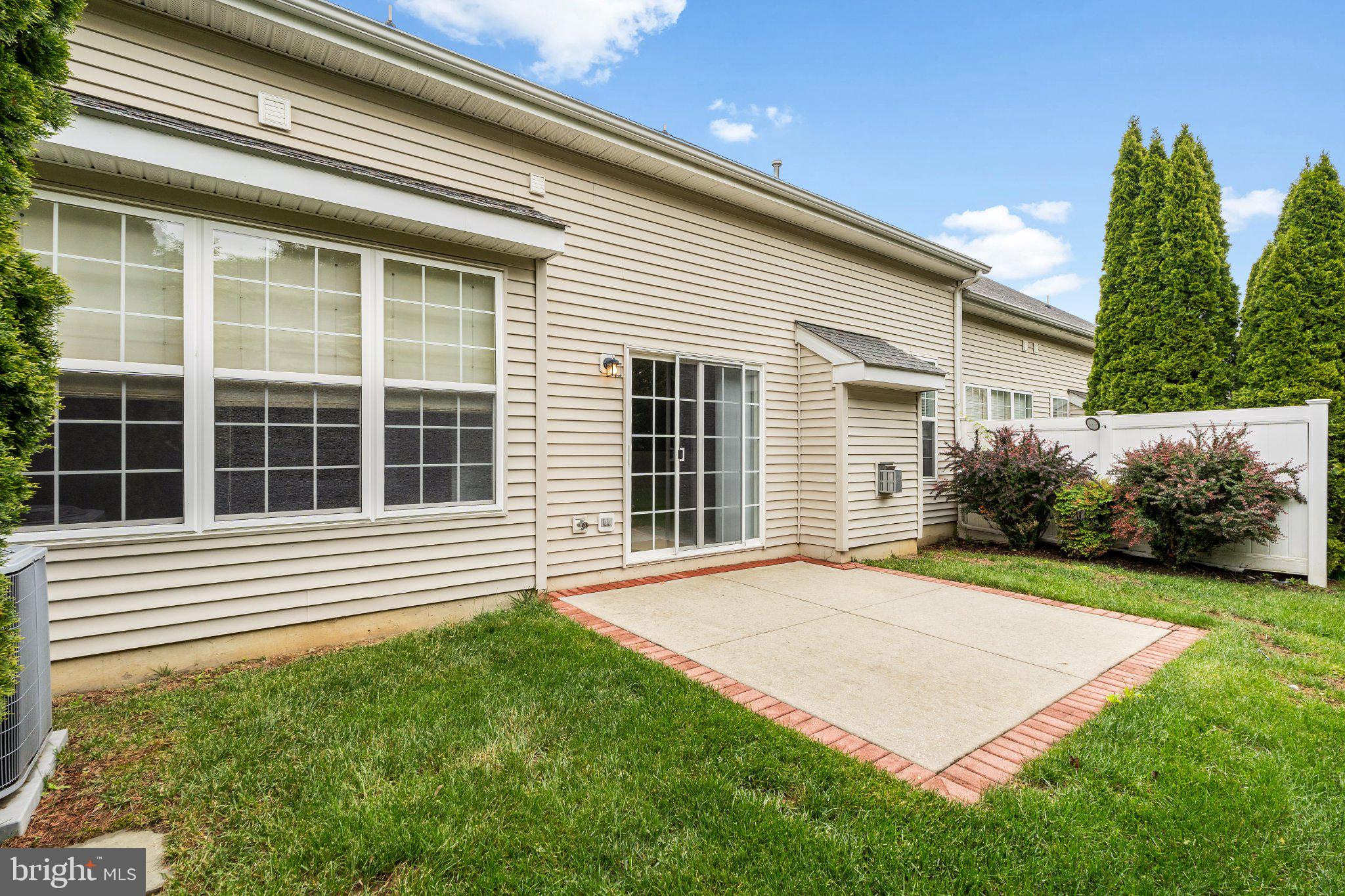 VILLAGES AT HILLVIEW - Residential