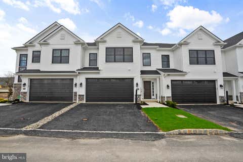 Townhouse For Sale - 514 Fullerton Farm Court #18<br/> CHALFONT, PA 18914