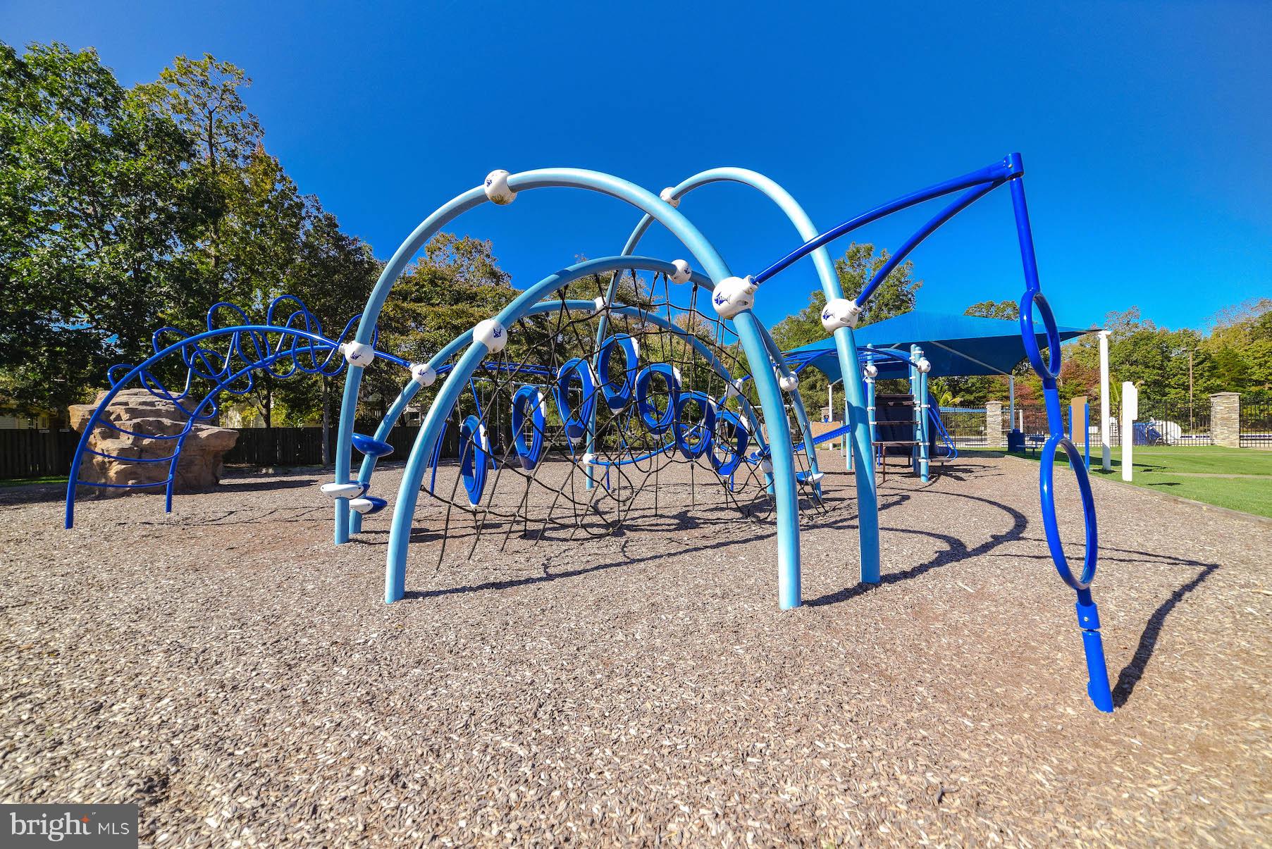 ST CHARLES HAMPSHIRE - Residential