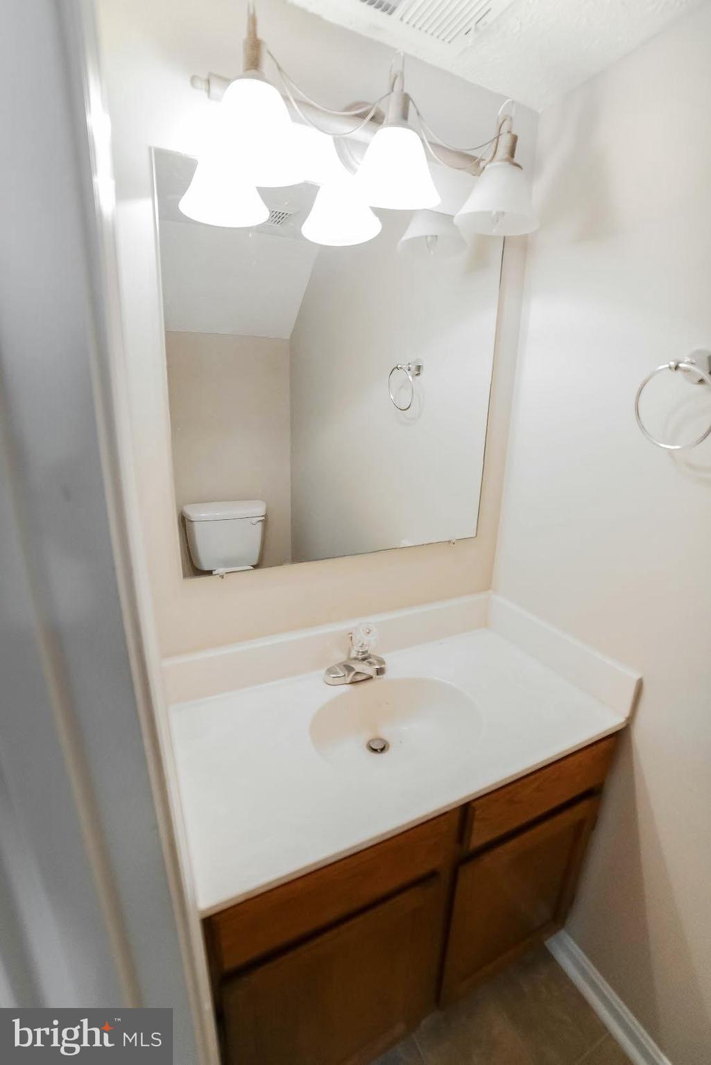 ST CHARLES HAMPSHIRE - Residential