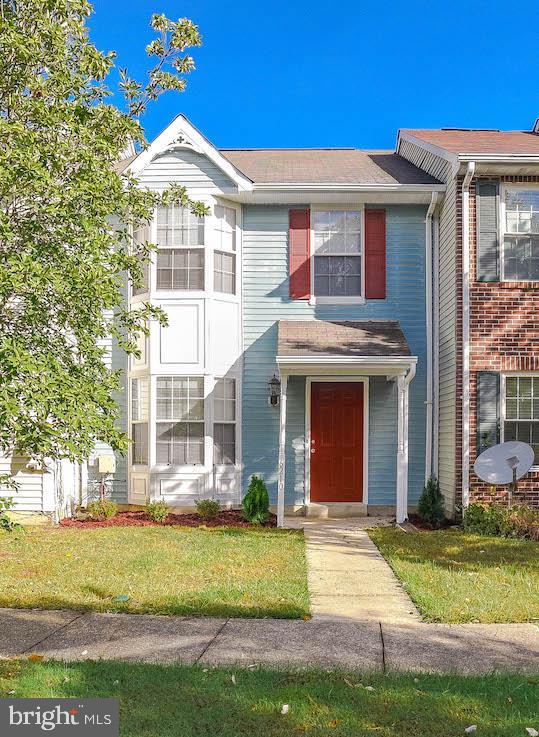 ST CHARLES HAMPSHIRE - Residential