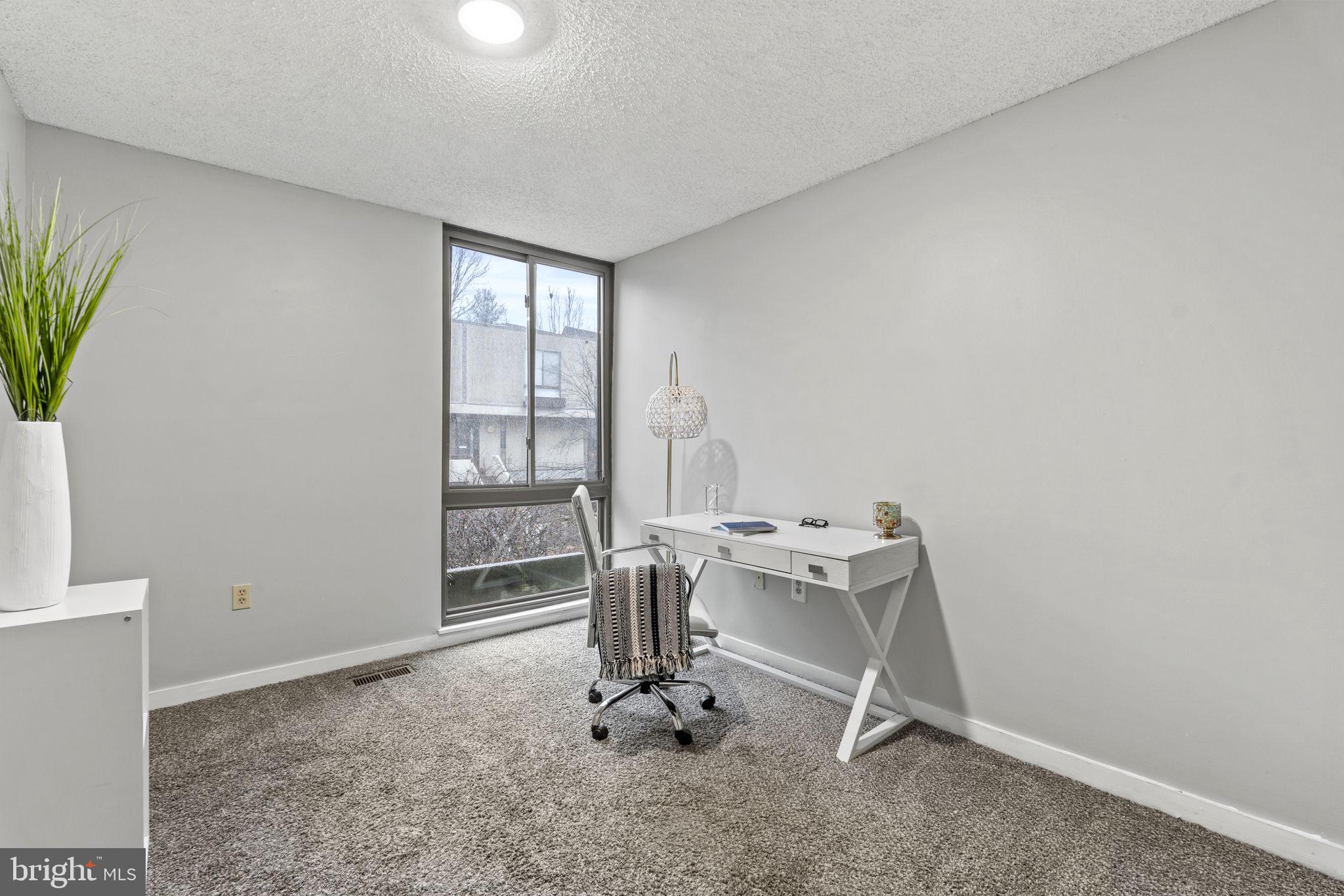 COLD SPRING NEWTOWN - Residential