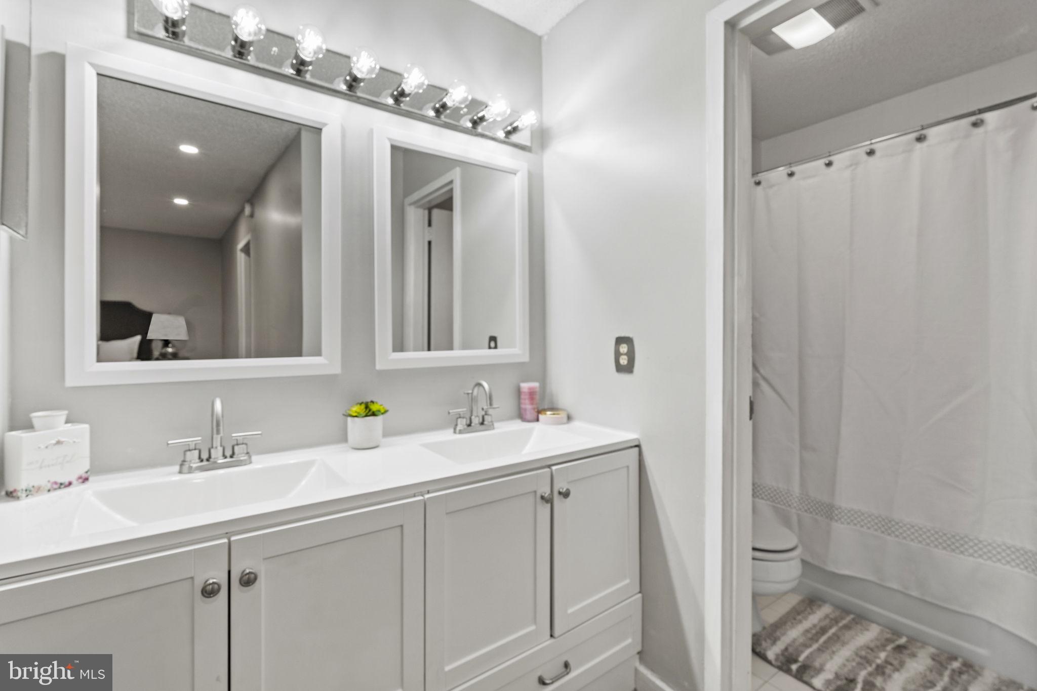 COLD SPRING NEWTOWN - Residential