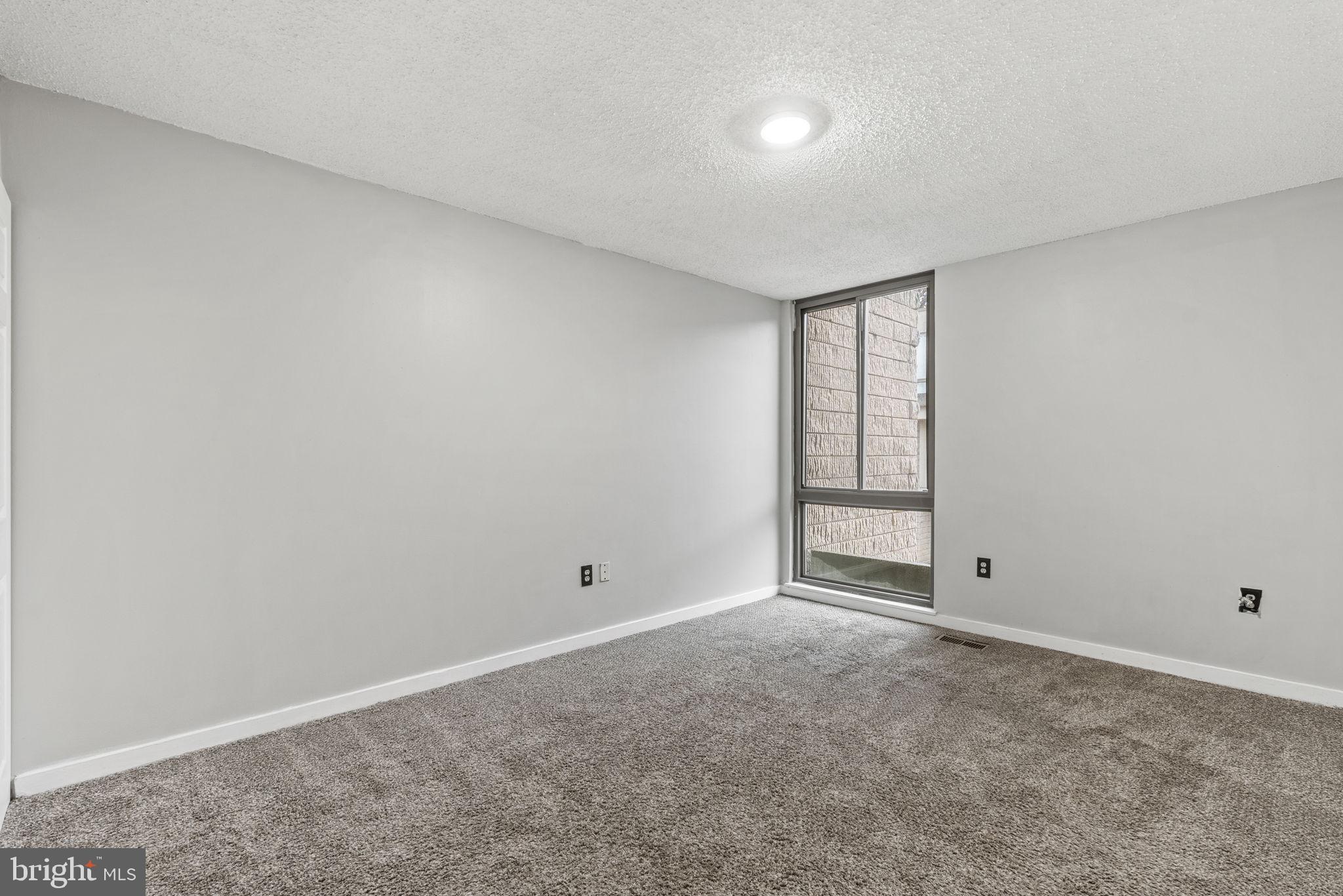 COLD SPRING NEWTOWN - Residential