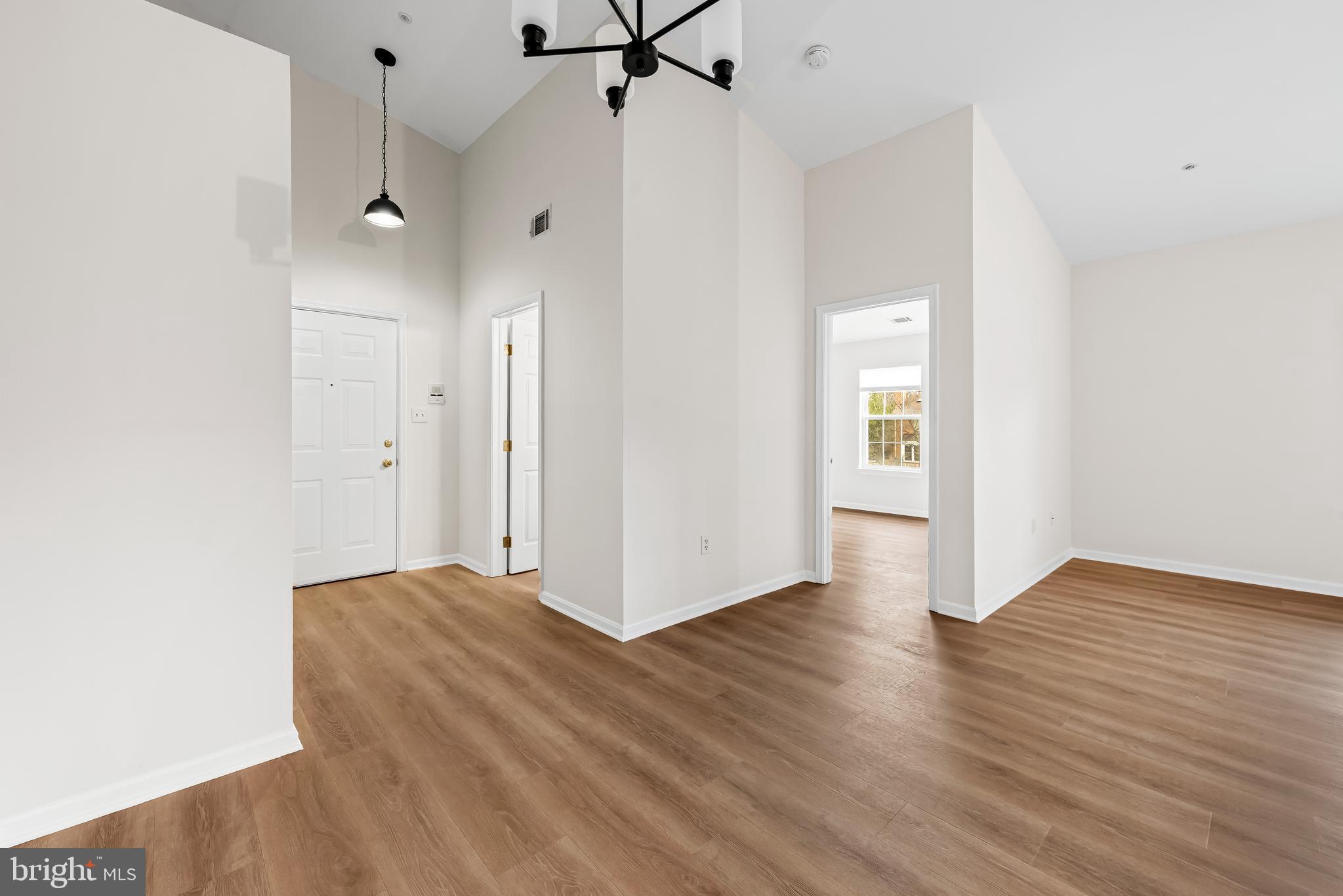 WATERSIDE - Residential