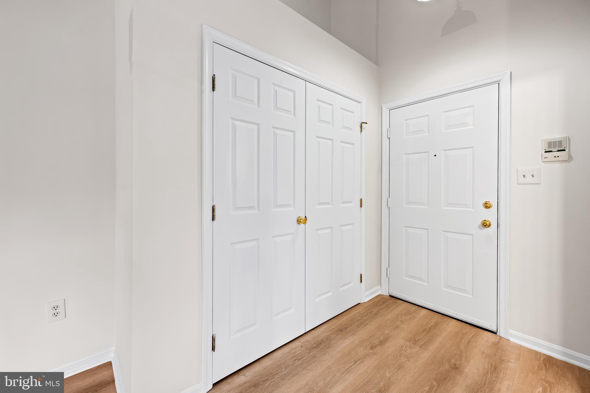 WATERSIDE - Residential