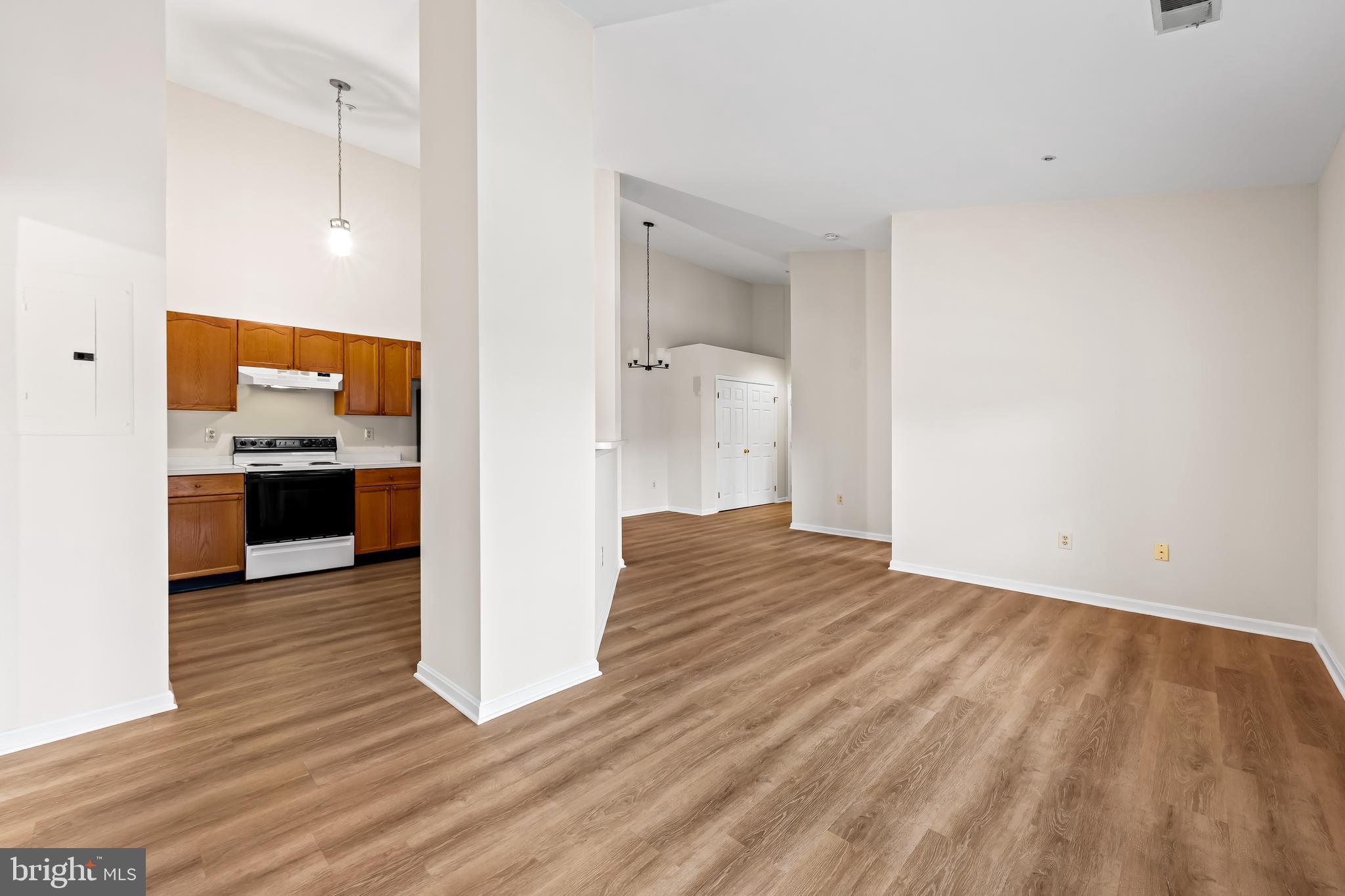 WATERSIDE - Residential