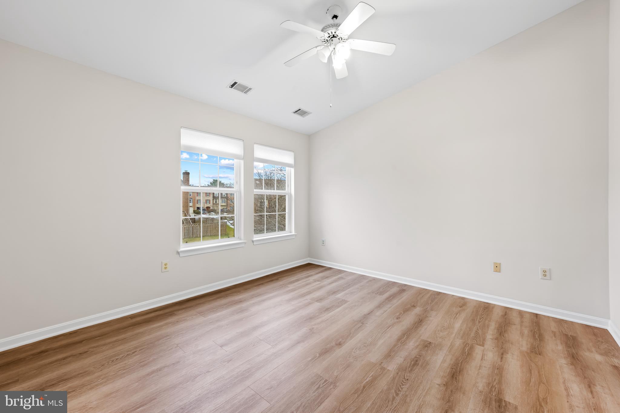 WATERSIDE - Residential