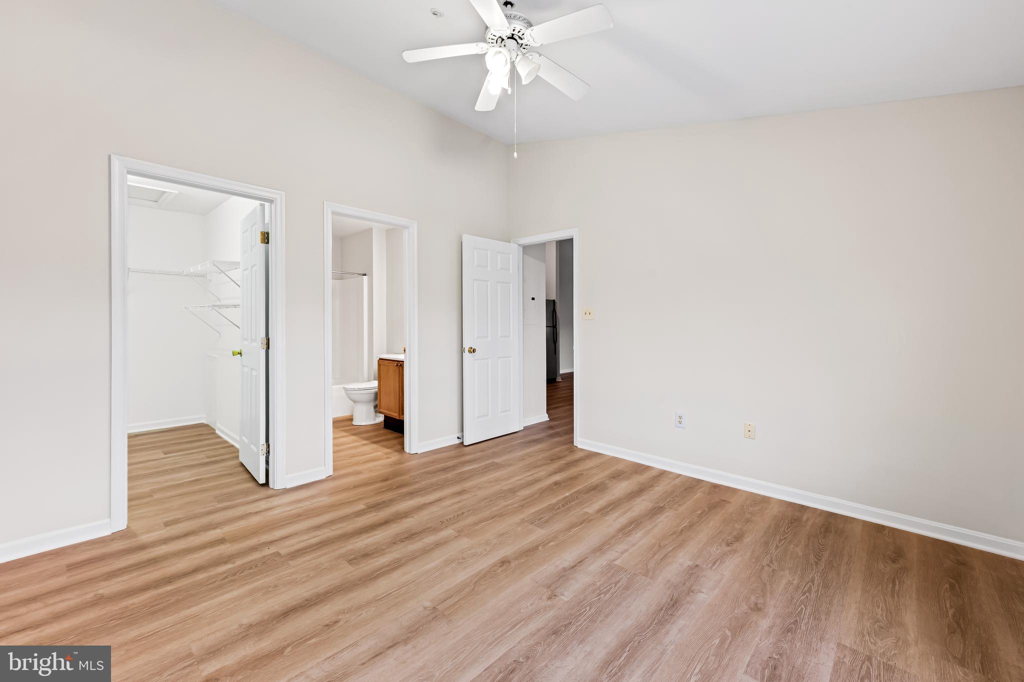 WATERSIDE - Residential