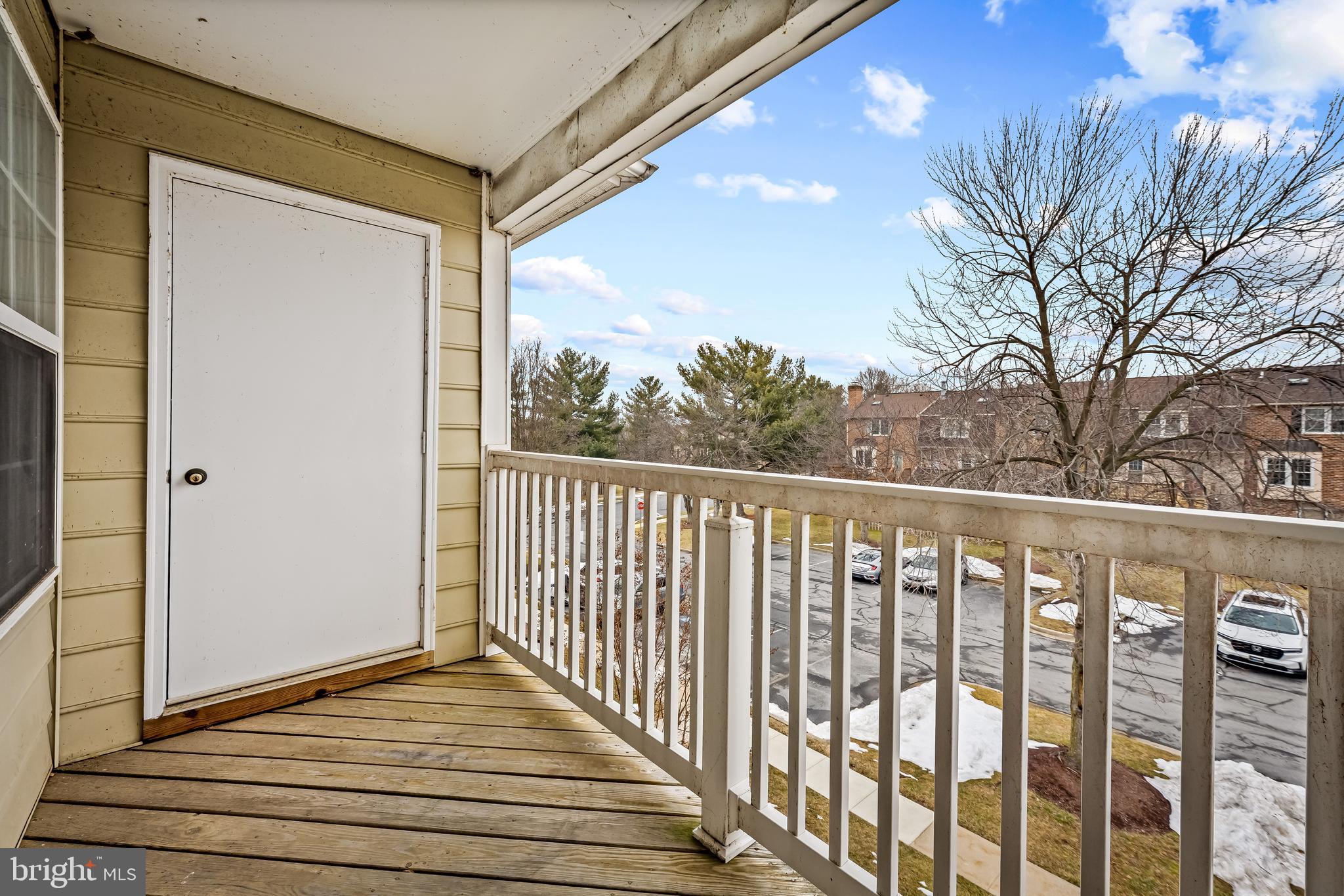 WATERSIDE - Residential