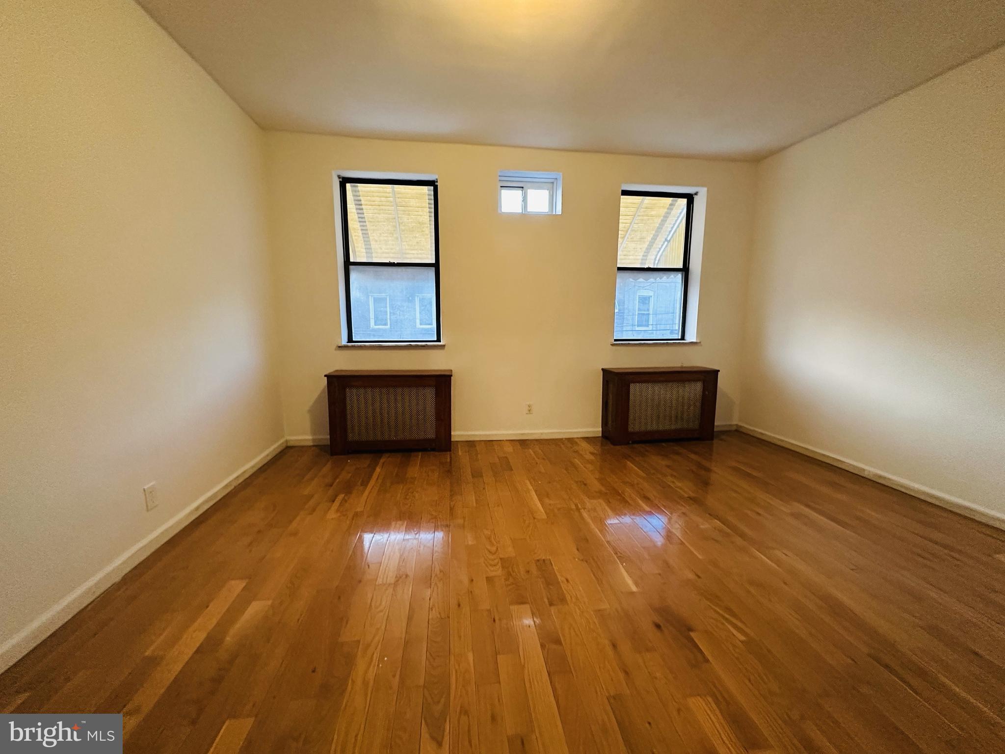 PHILADELPHIA (SOUTH) - Residential