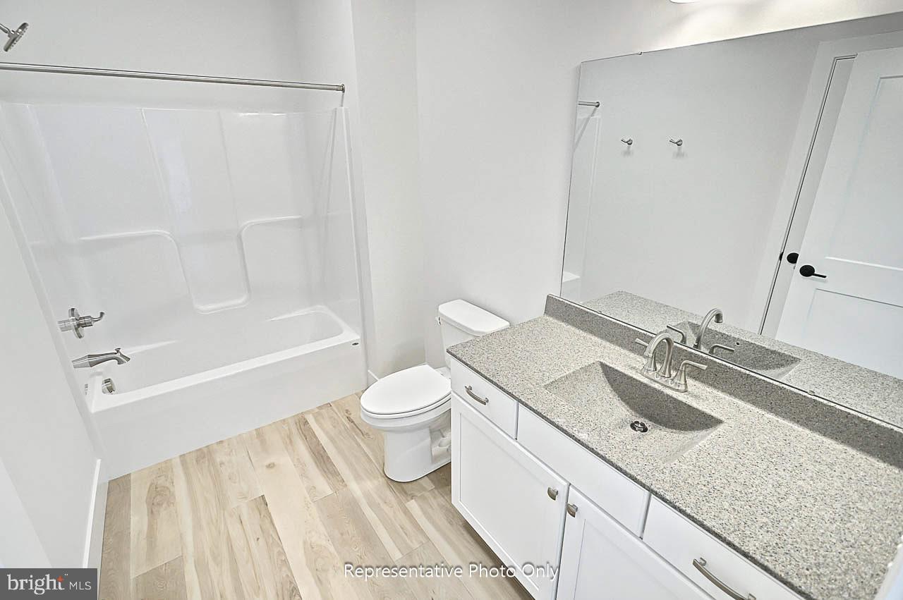 WINDING CREEK - Residential