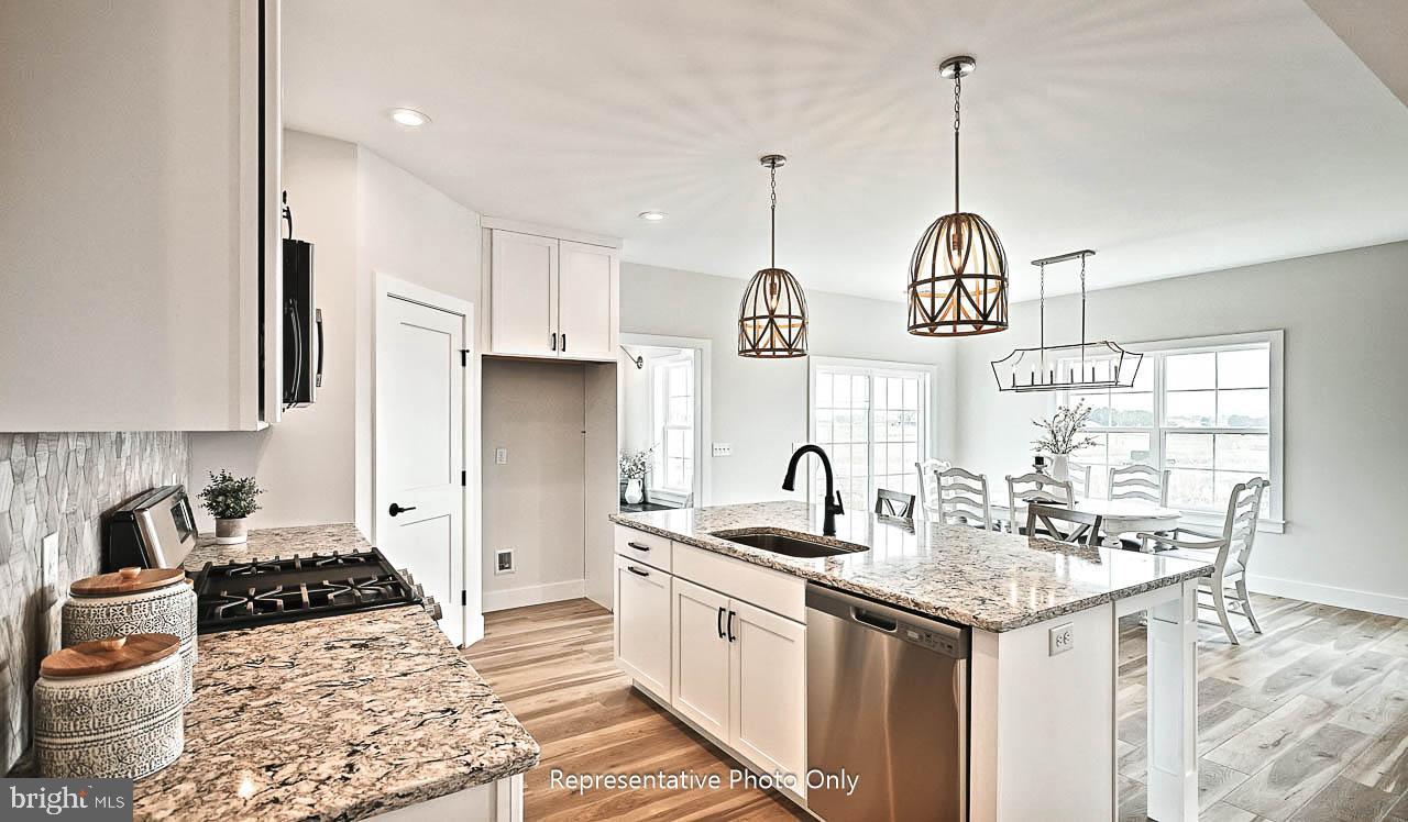 WINDING CREEK - Residential